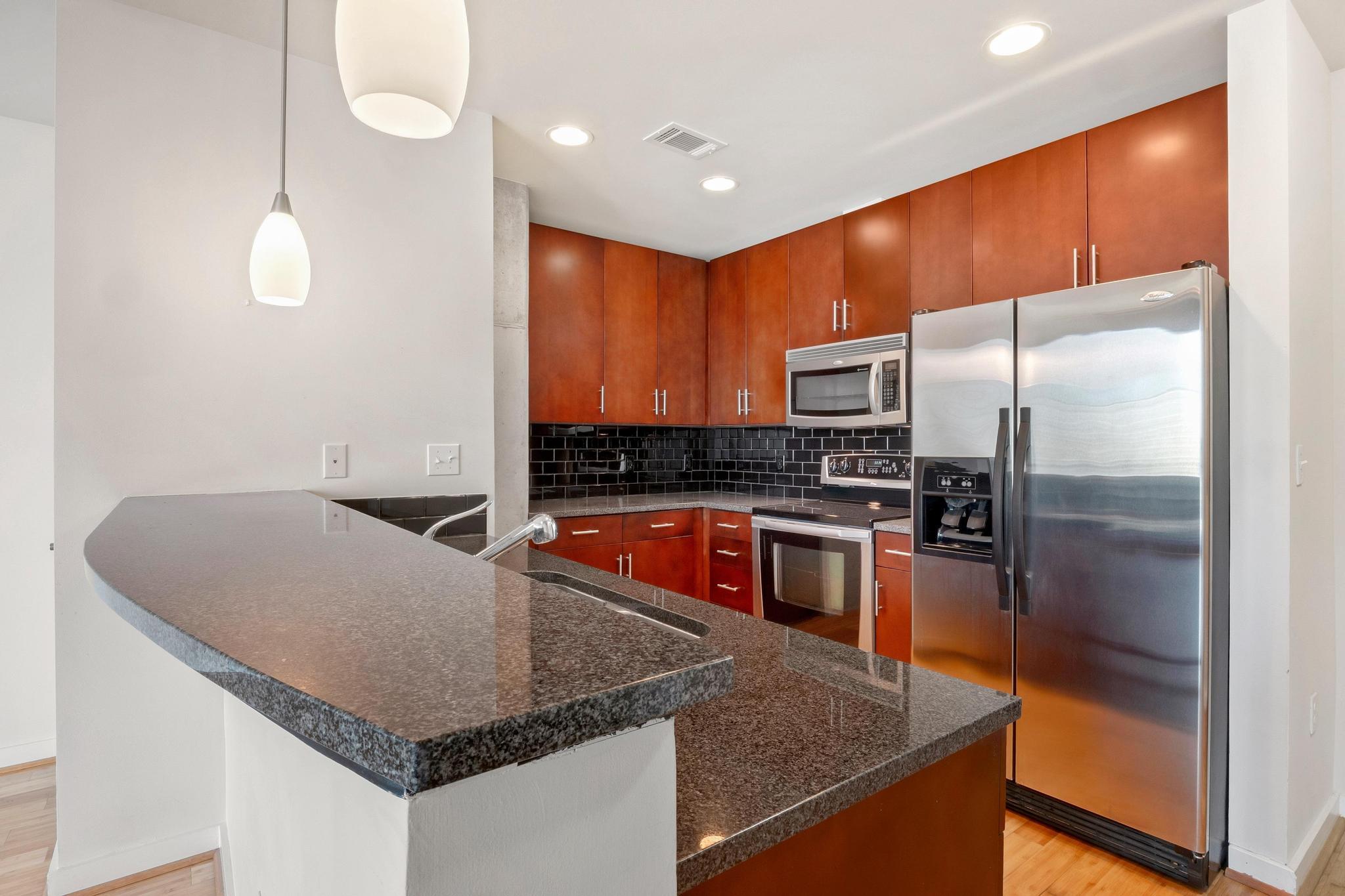 360 Nueces St # 1318, Austin, TX 78701