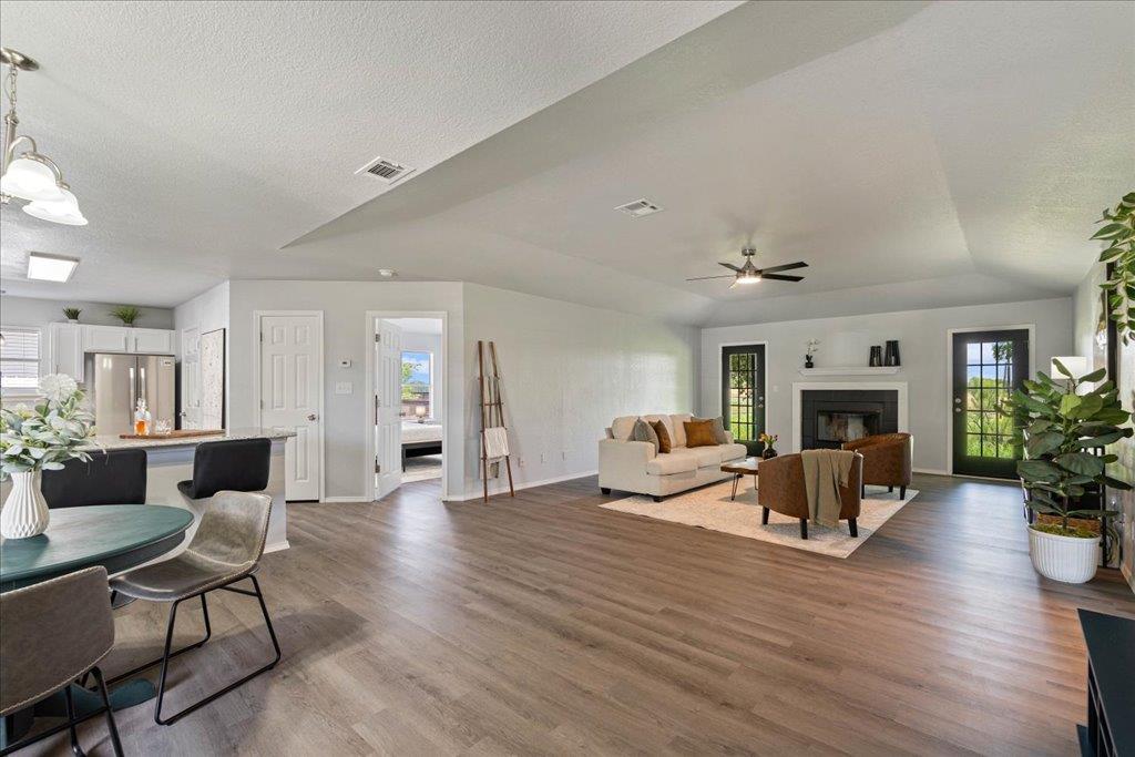772 Clearview Cir, San Marcos, TX 78666