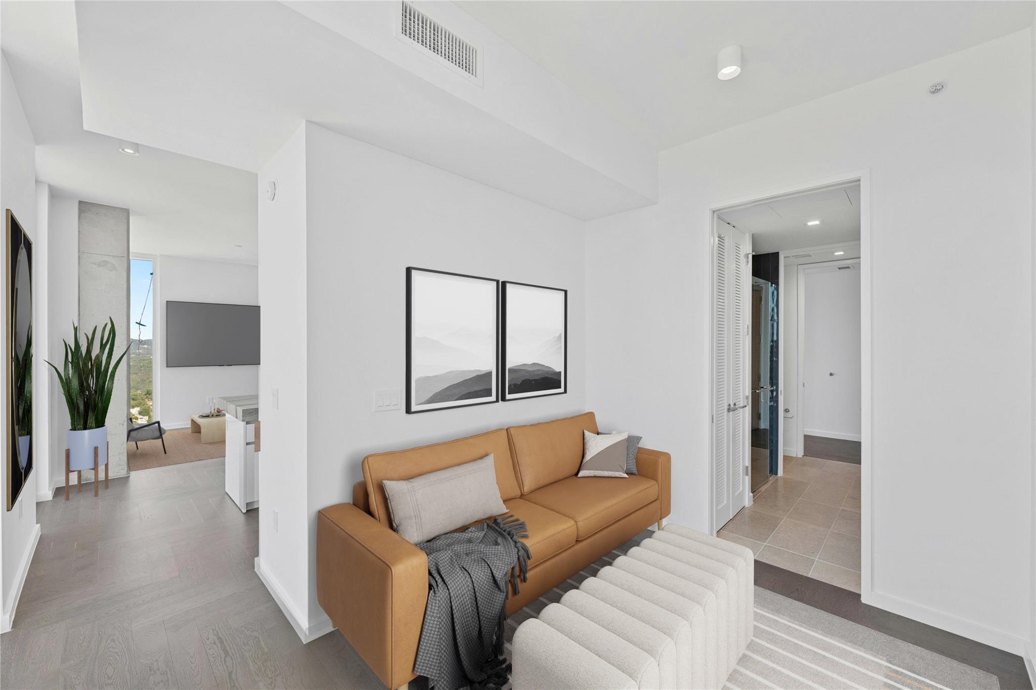 313 W 17th St # 2405, Austin, TX 78701