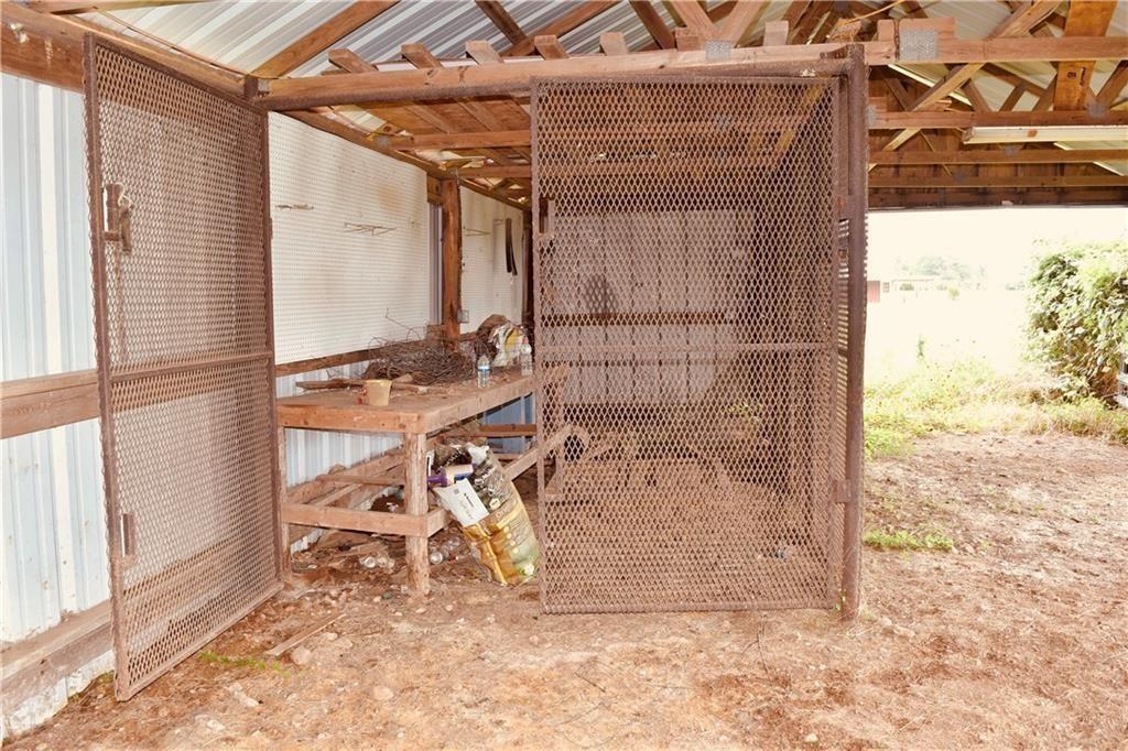 1409 Antioch Rd, Paige, TX 78659