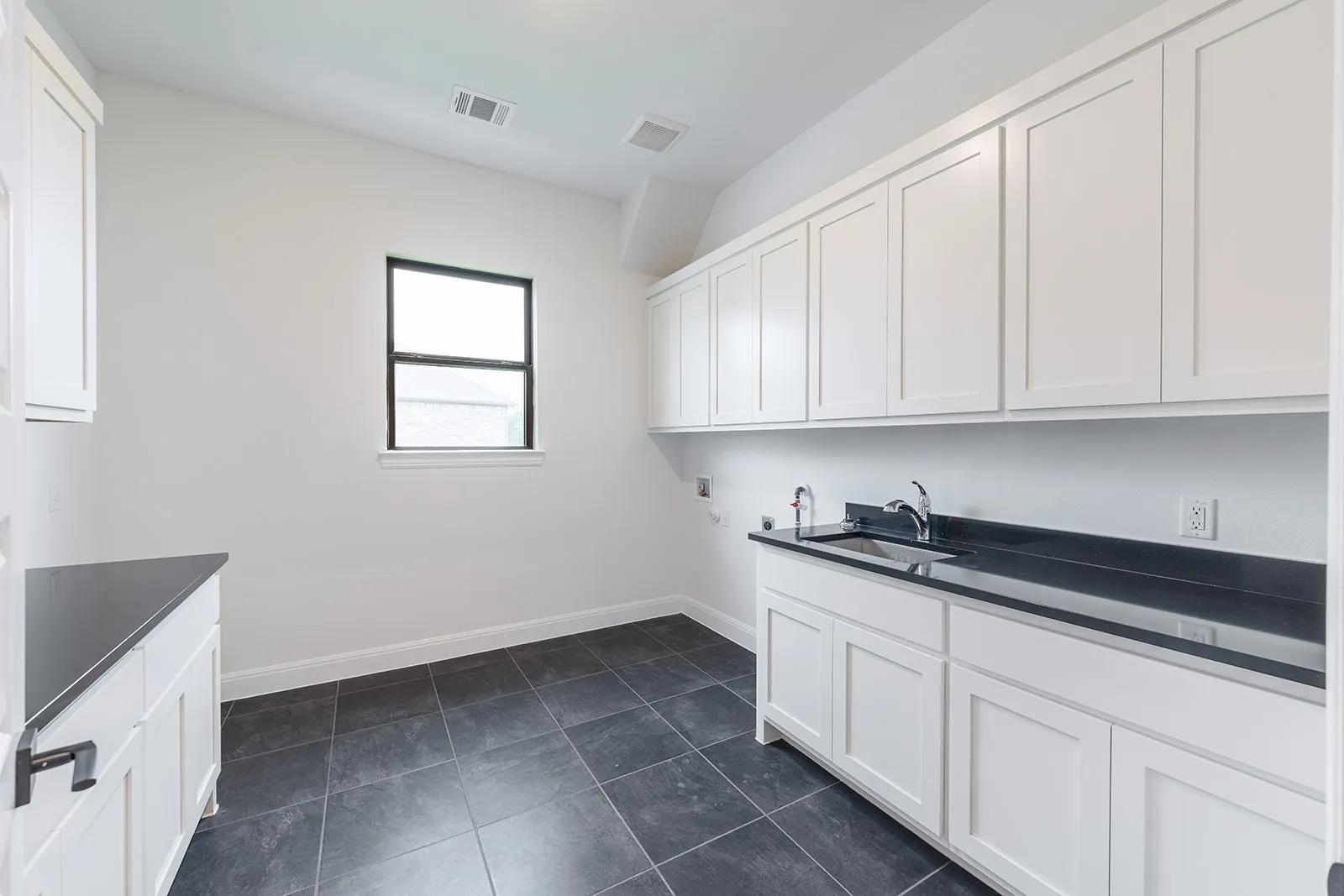 121 Houston Loop, Liberty Hill, TX 78642