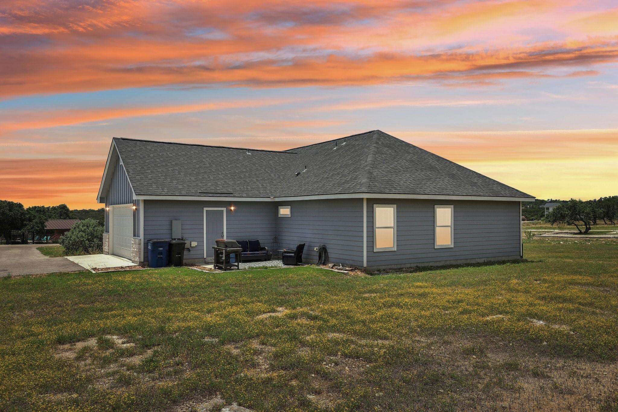1638 Lake Ridge Blvd, Canyon Lake, TX 78133