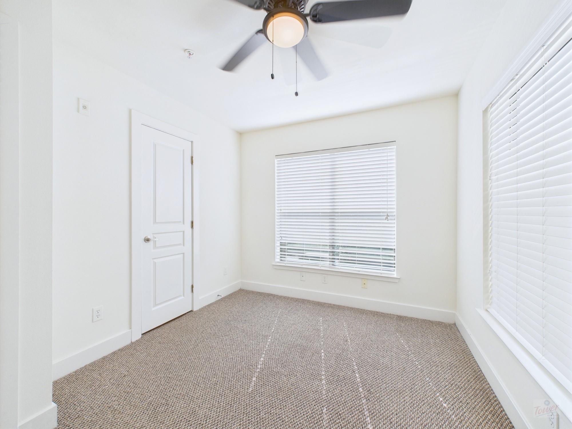 711 W 32nd St # 151, Austin, TX 78705