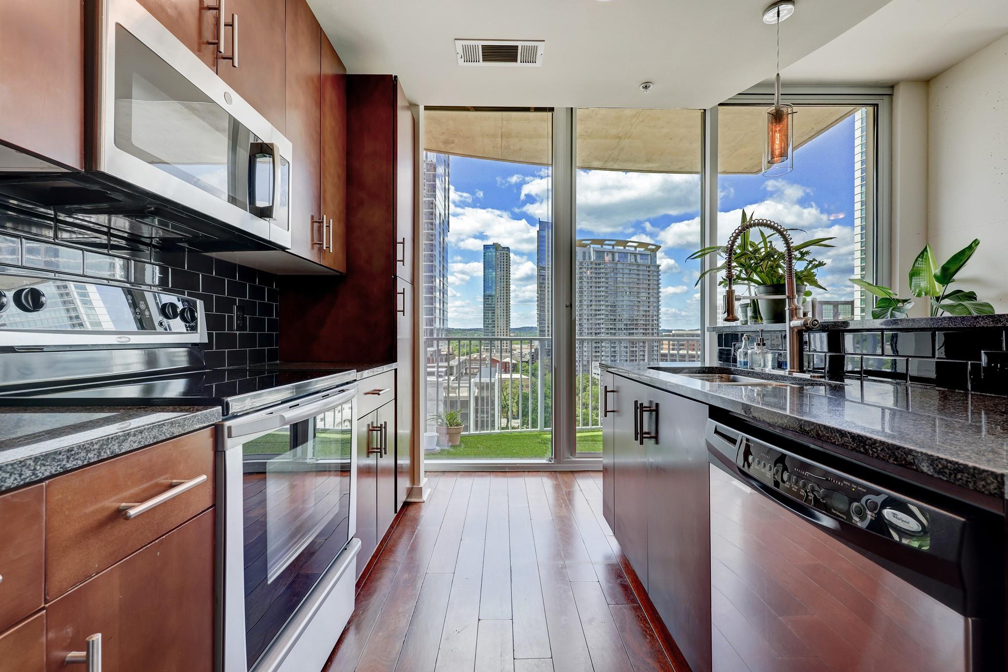 360 Nueces St # 1116, Austin, TX 78701