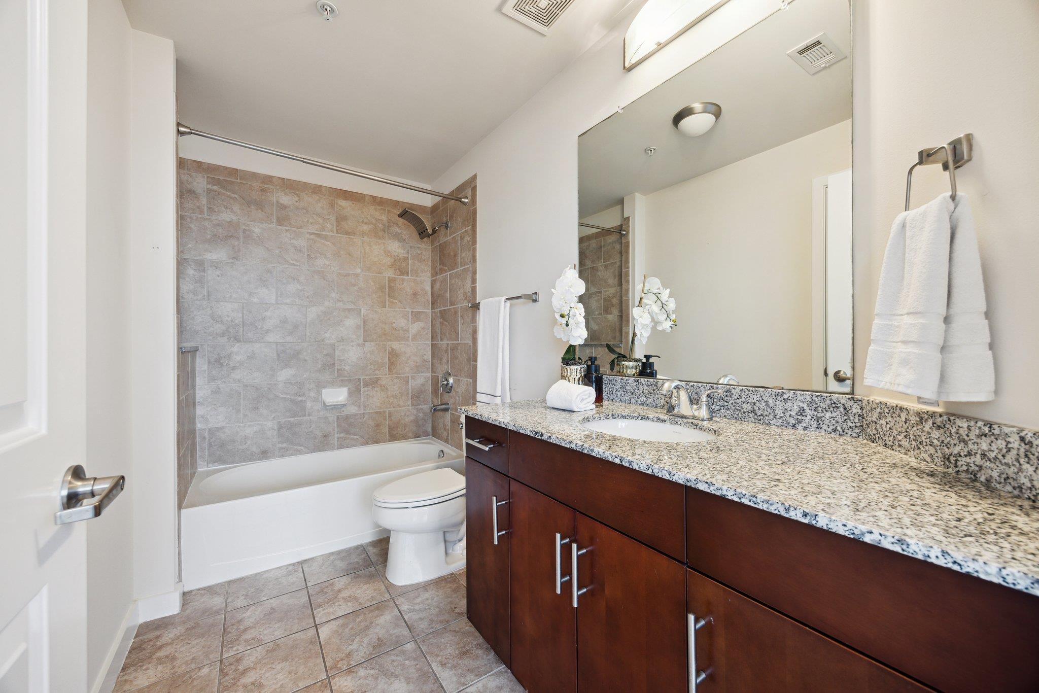 360 Nueces St # 1116, Austin, TX 78701