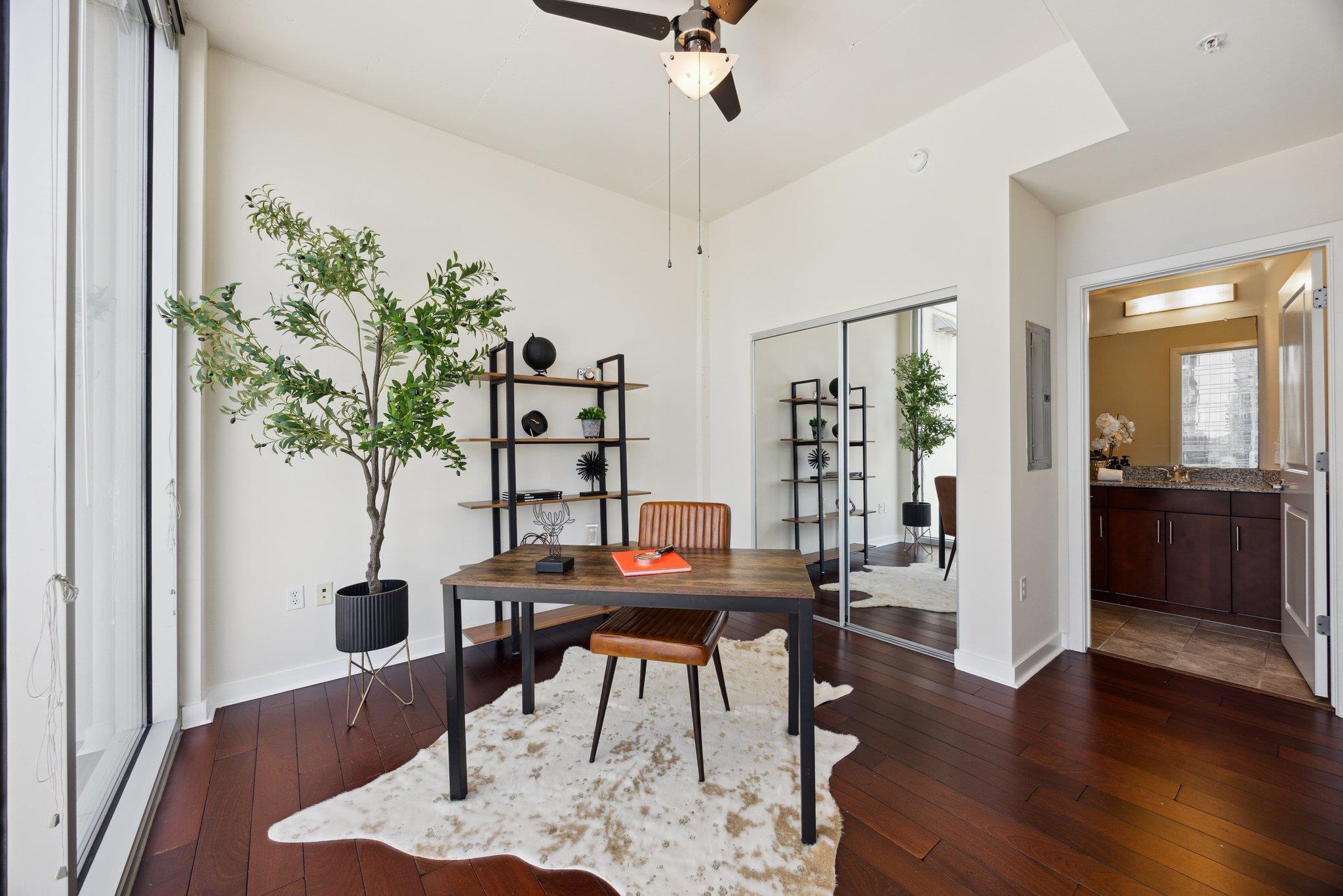 360 Nueces St # 1116, Austin, TX 78701