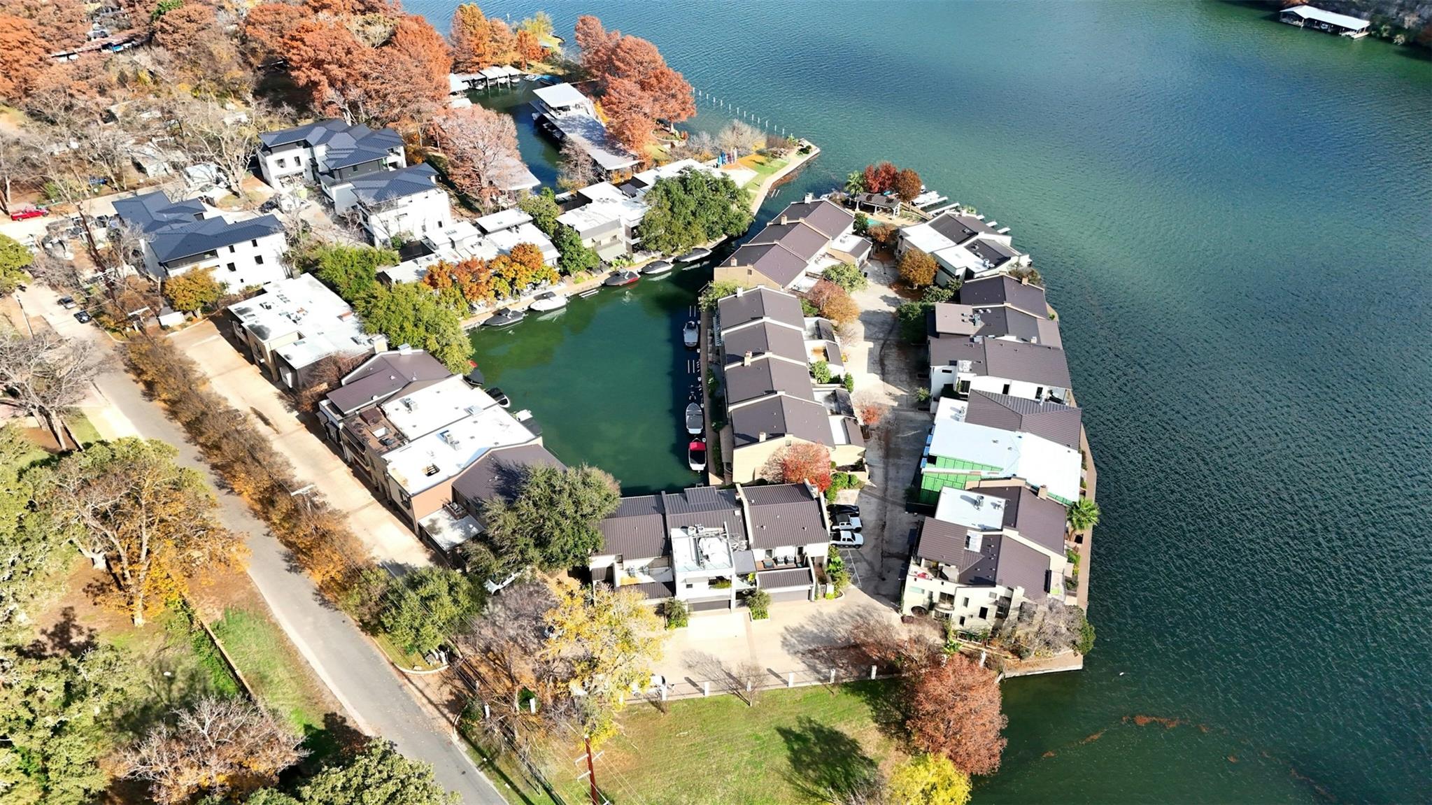 2433 Westlake Dr, Austin, TX 78746