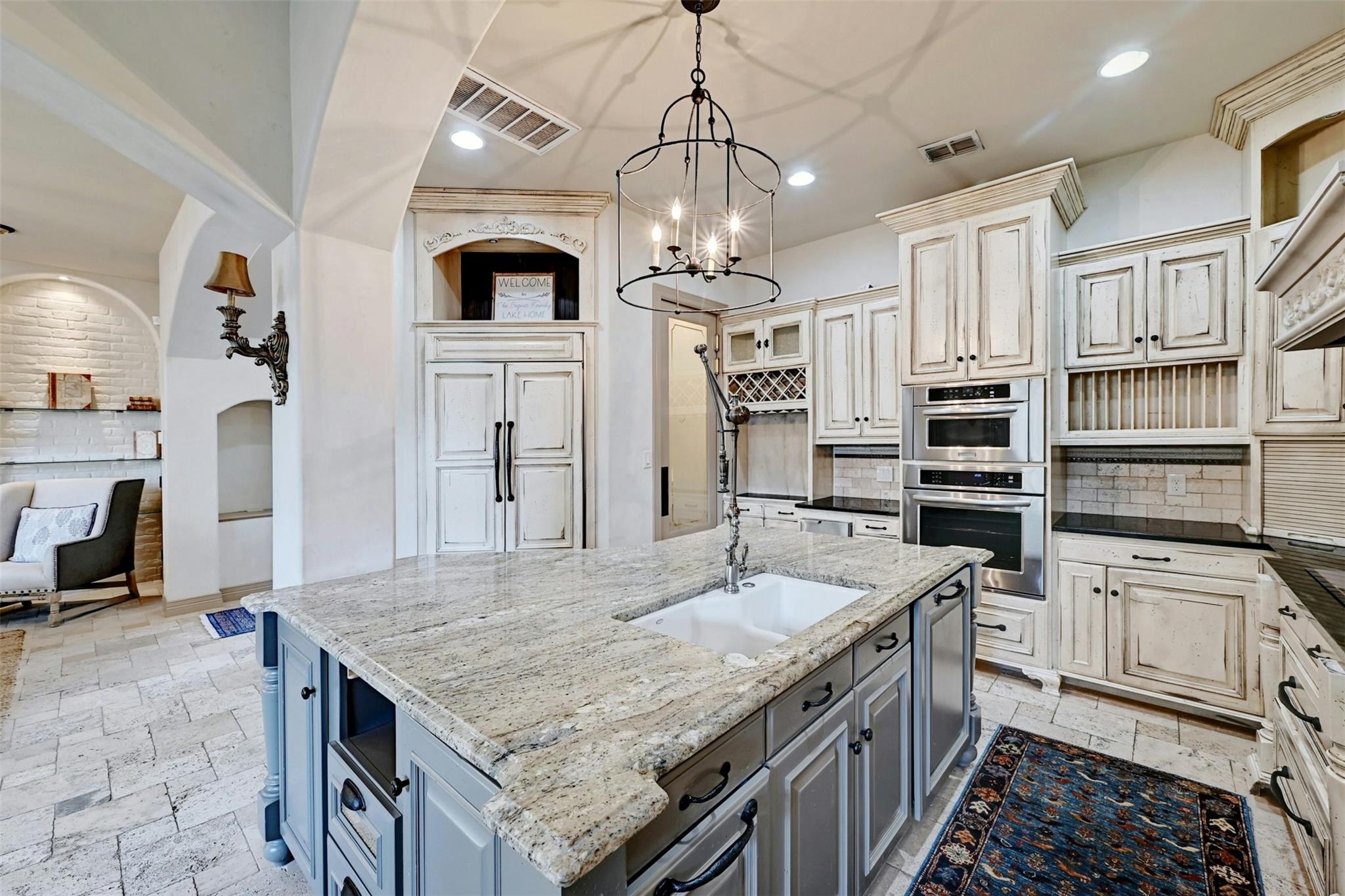 2433 Westlake Dr, Austin, TX 78746