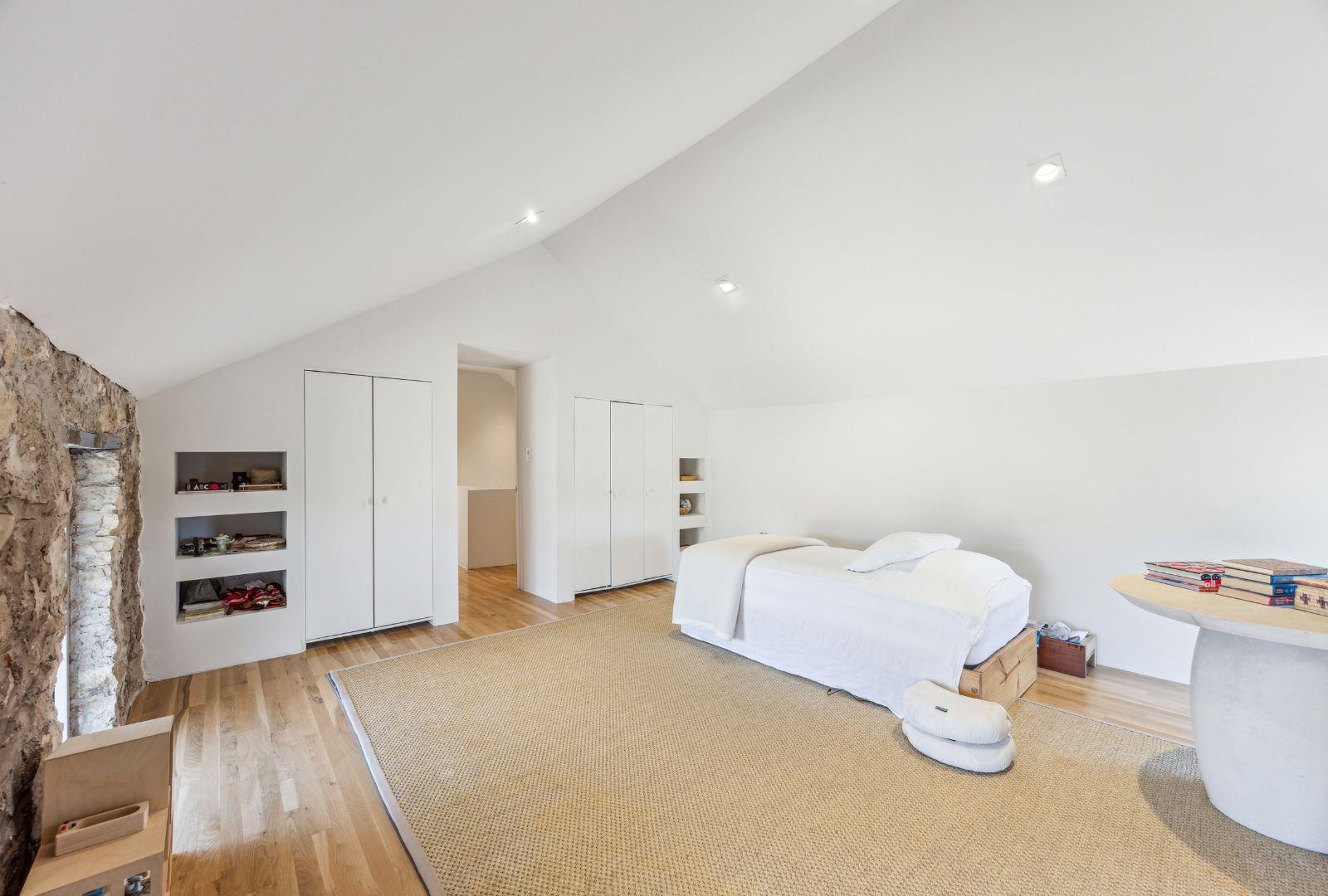 1037 Ranch Road 962 W, Round Mountain, TX 78663