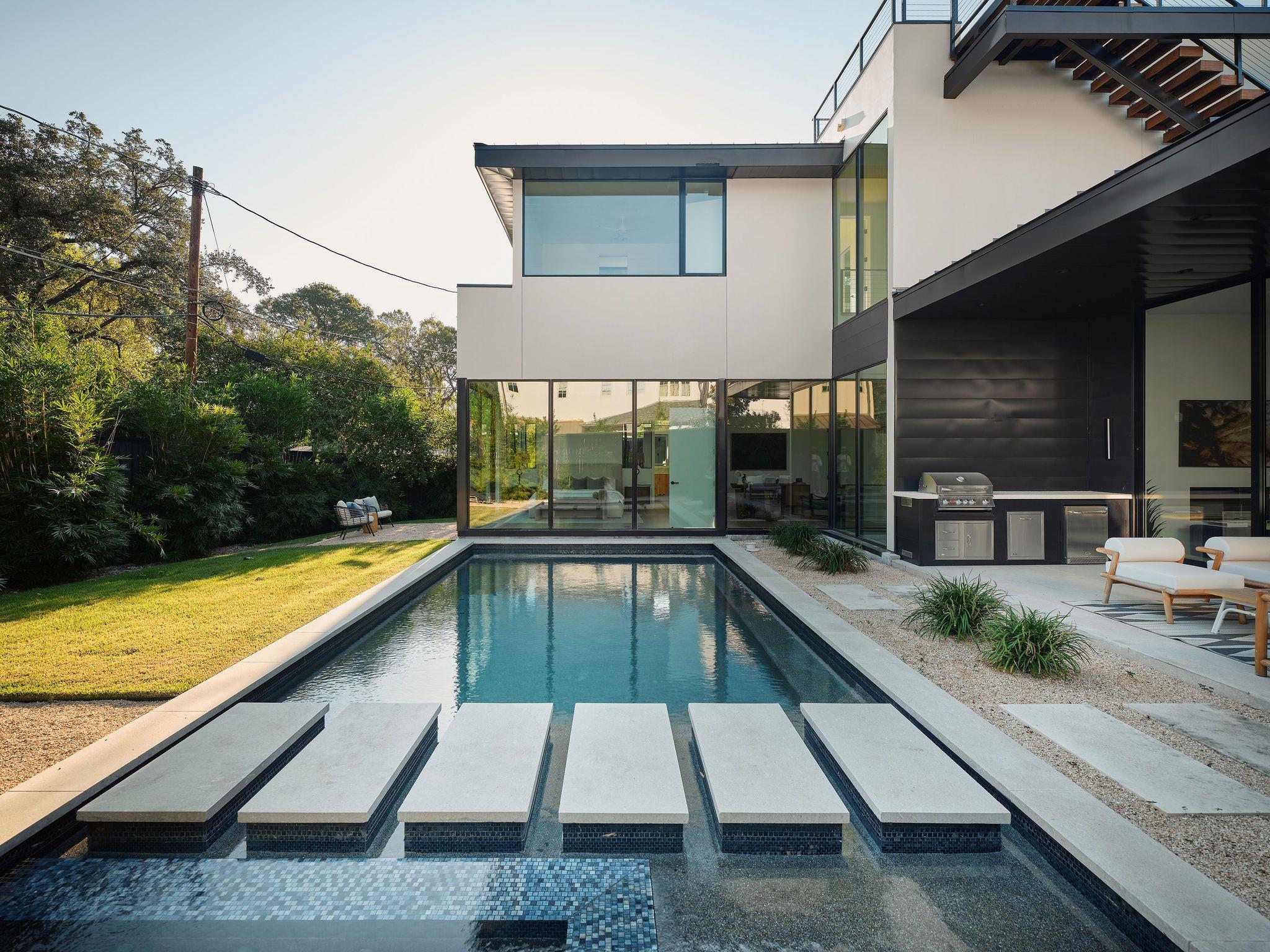 2102 Bowman Ave, Austin, TX 78703