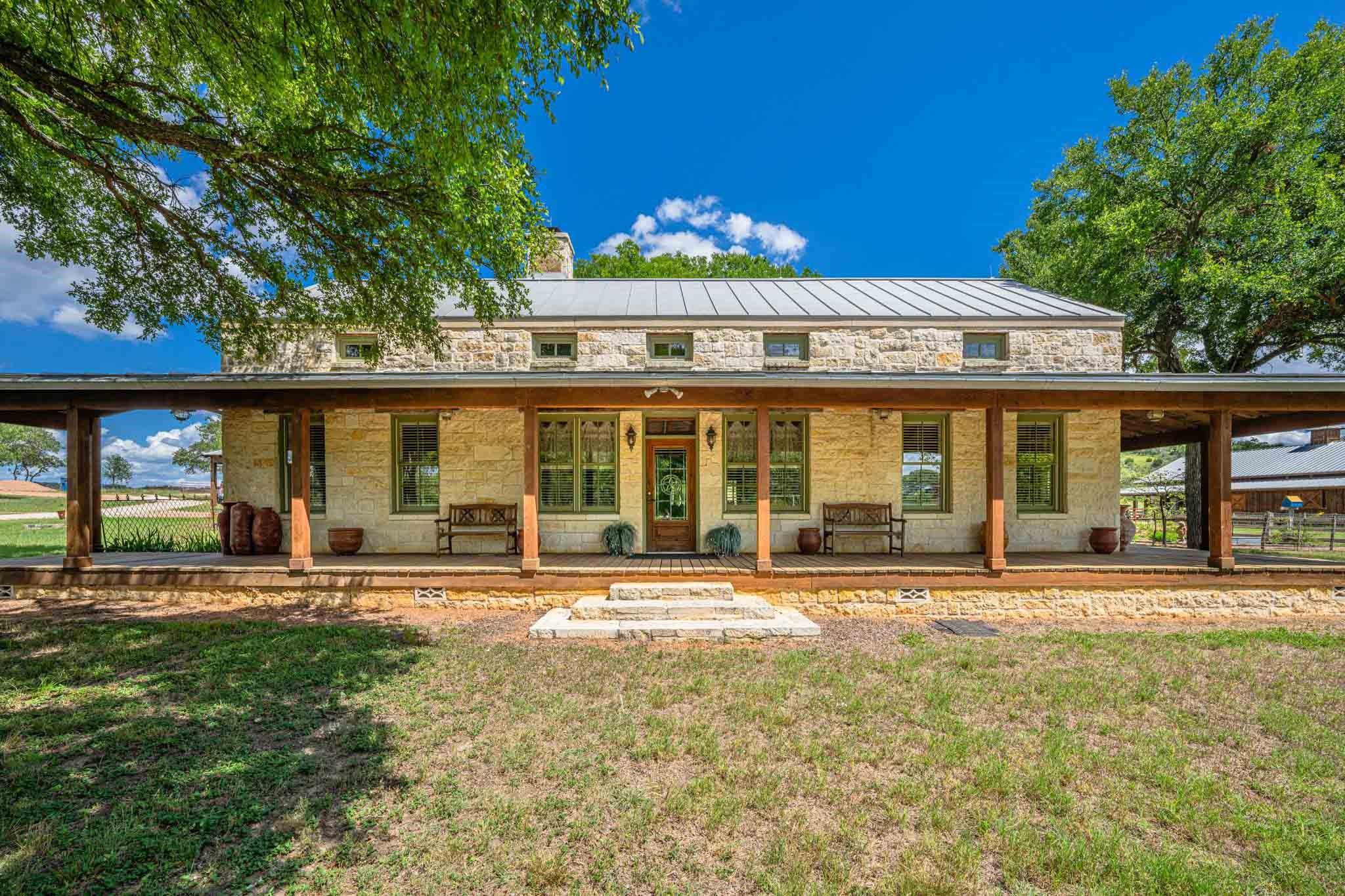 9352 Ranch Road 783, Harper, TX 78631