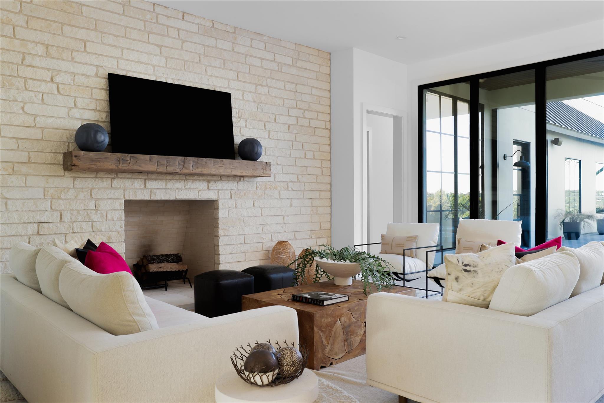 4405 Hennig Dr, Austin, TX 78738