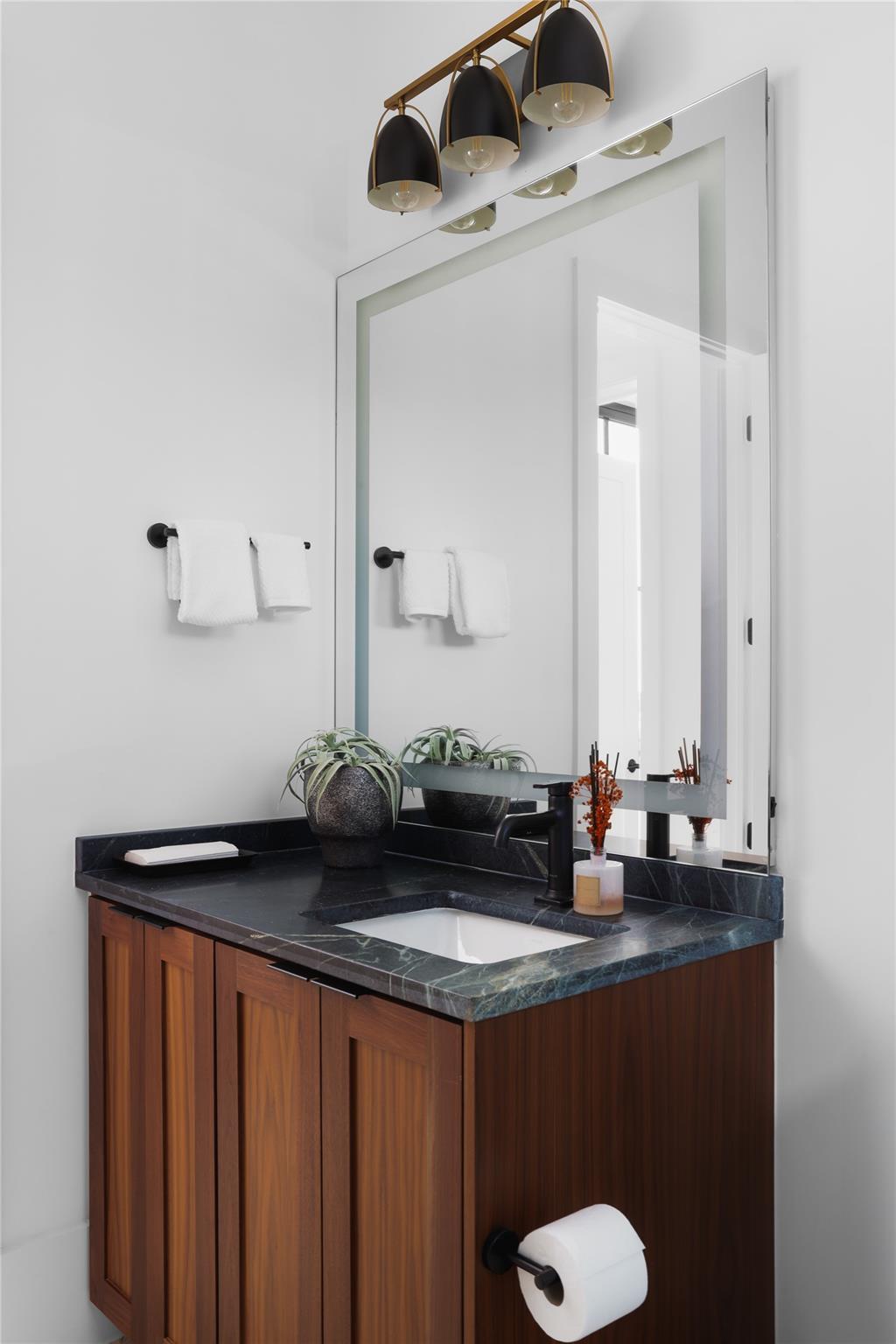 4405 Hennig Dr, Austin, TX 78738