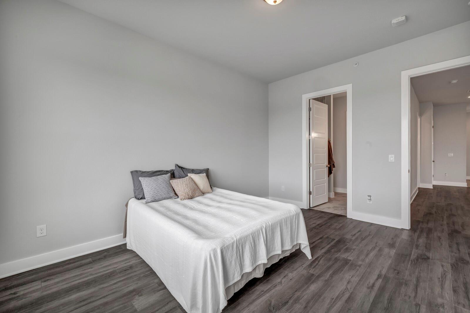 4507 E Martin Luther King Jr Blvd # 124, Austin, TX 78721