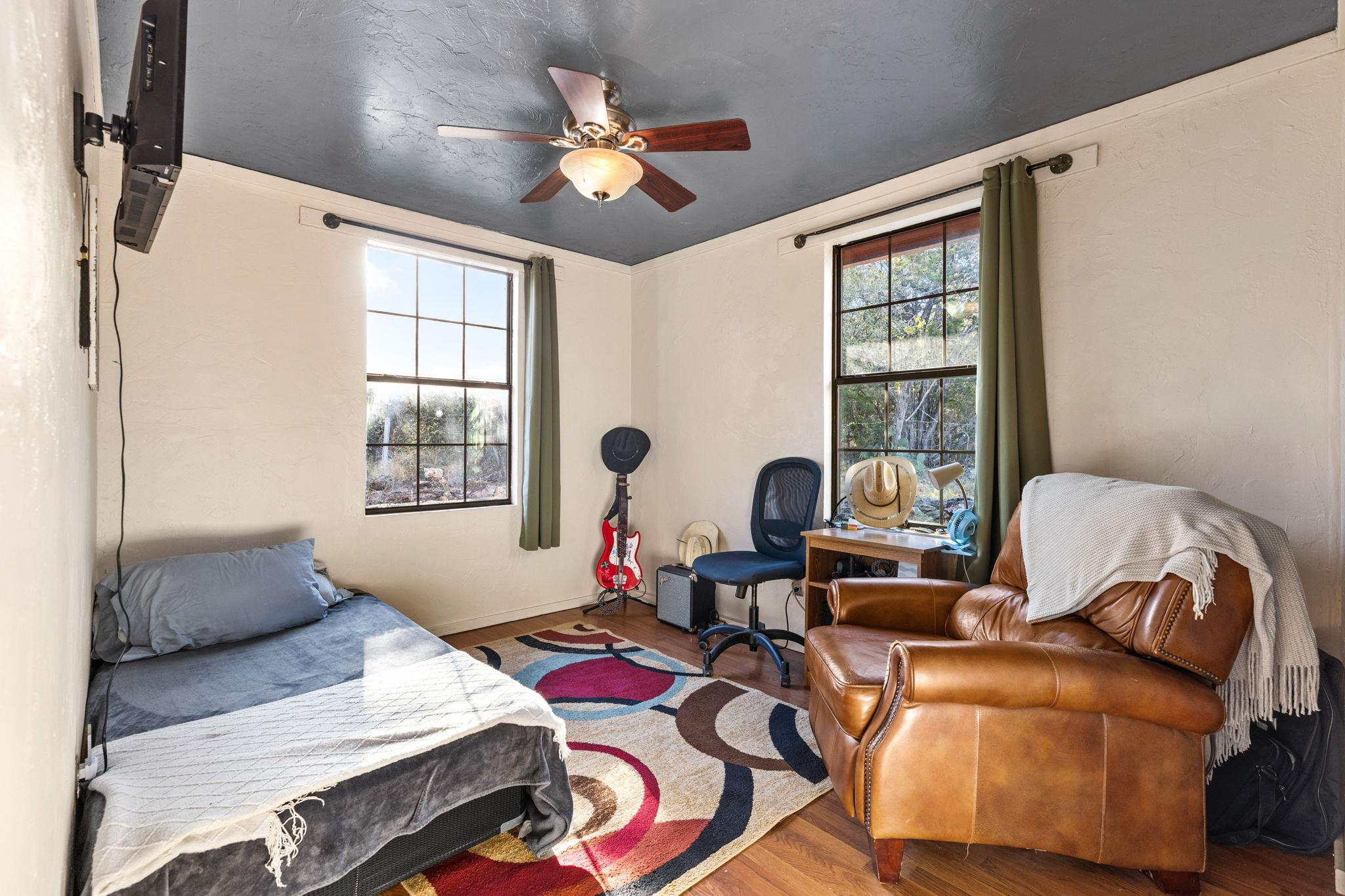 1600 Alpine Trl, San Marcos, TX 78666