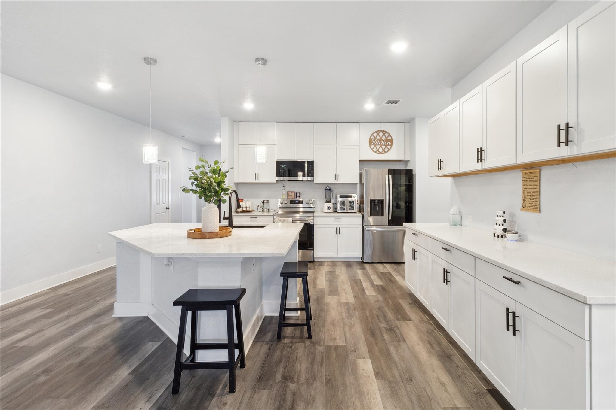 111 Lavender Cove, Dale, TX 78616