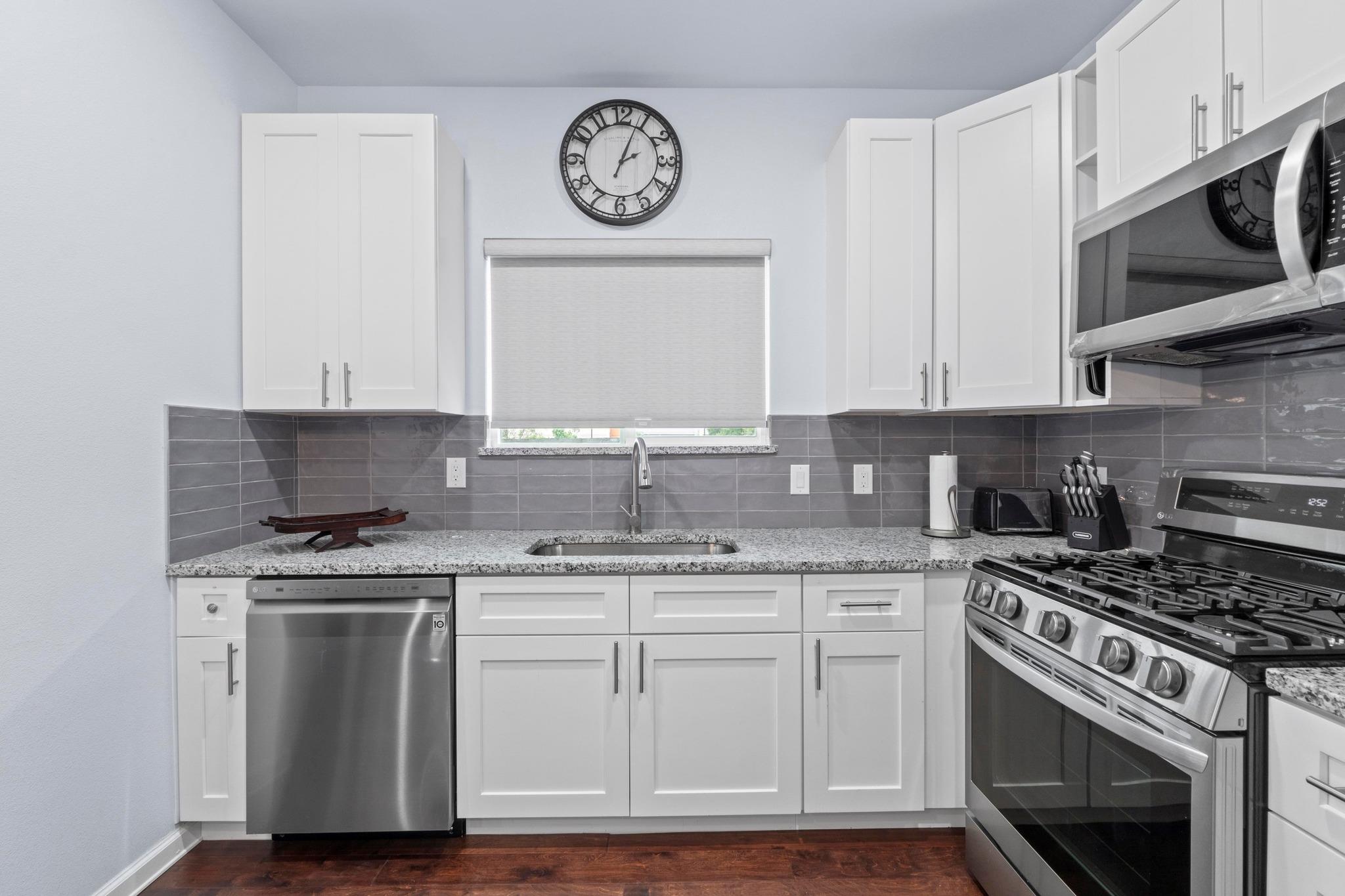 602 Delmar Ave # B, Austin, TX 78752