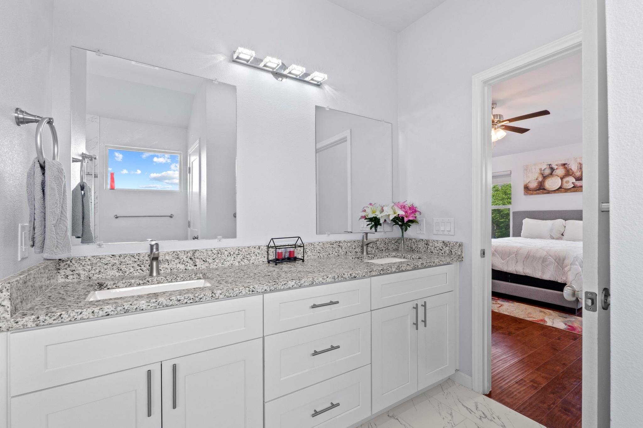 602 Delmar Ave # B, Austin, TX 78752