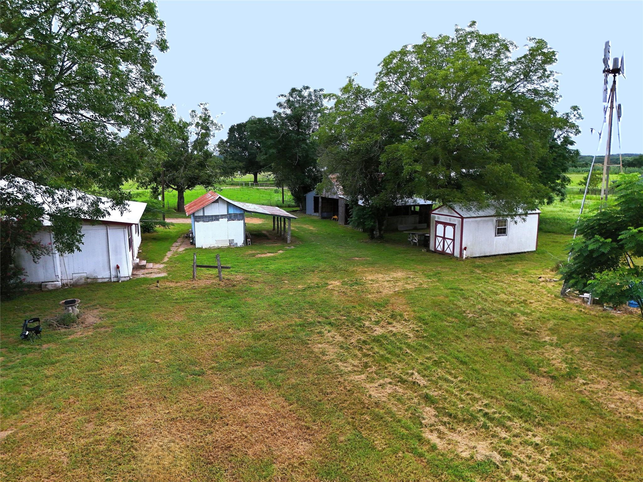 5612 HWY 71 E, Smithville, TX 78957