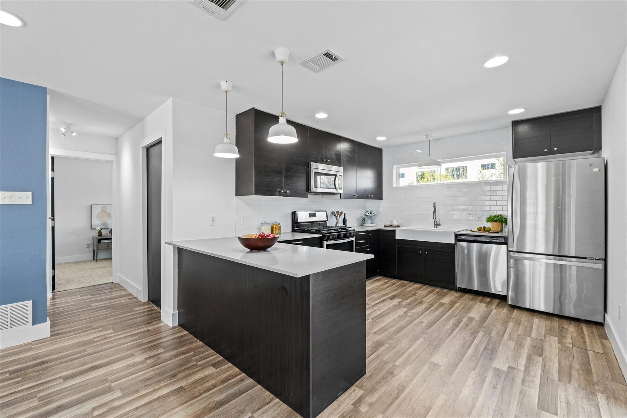 2032 Encino Cir, Austin, TX 78723
