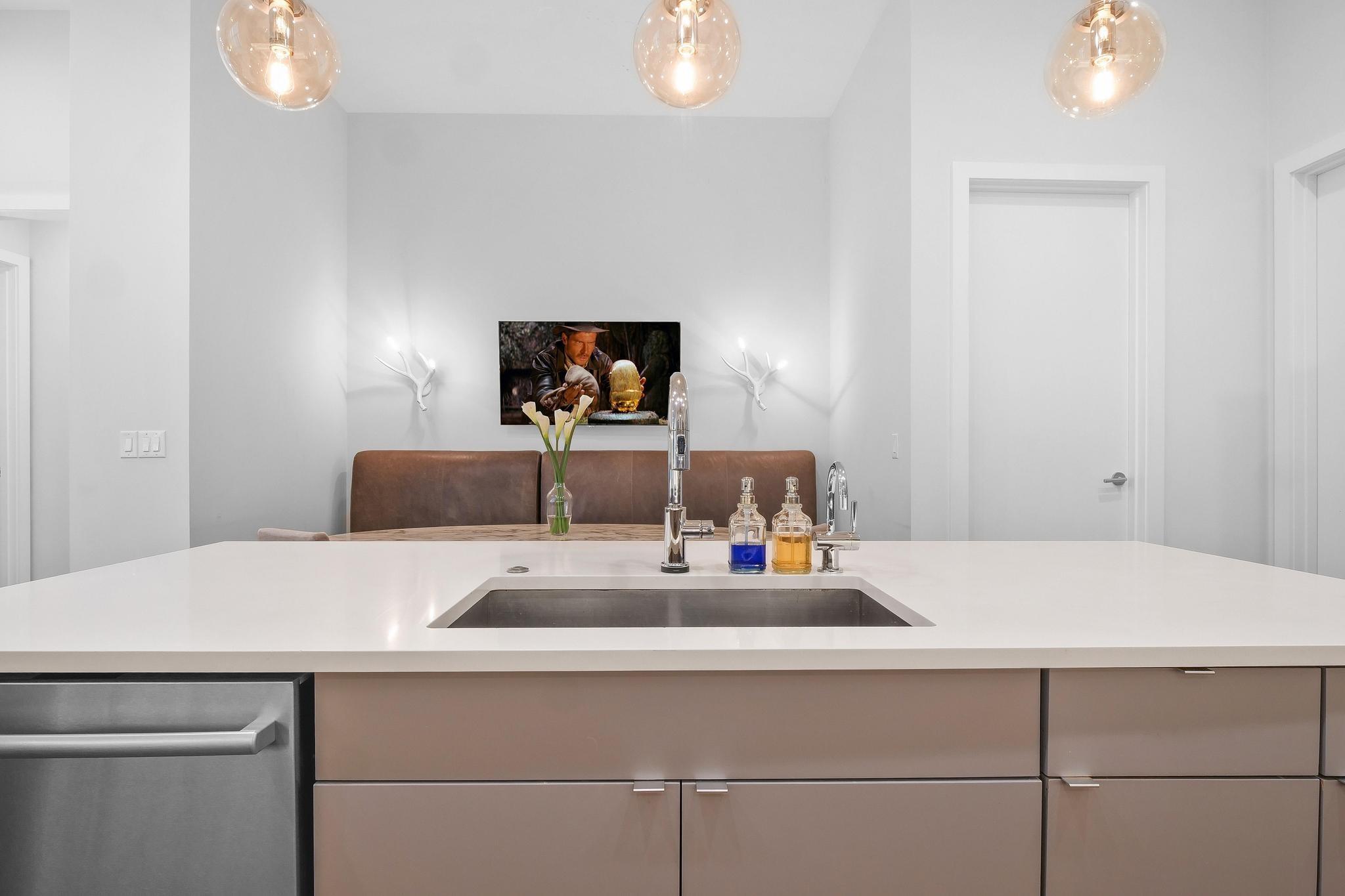 555 E 5th St # 3022, Austin, TX 78701