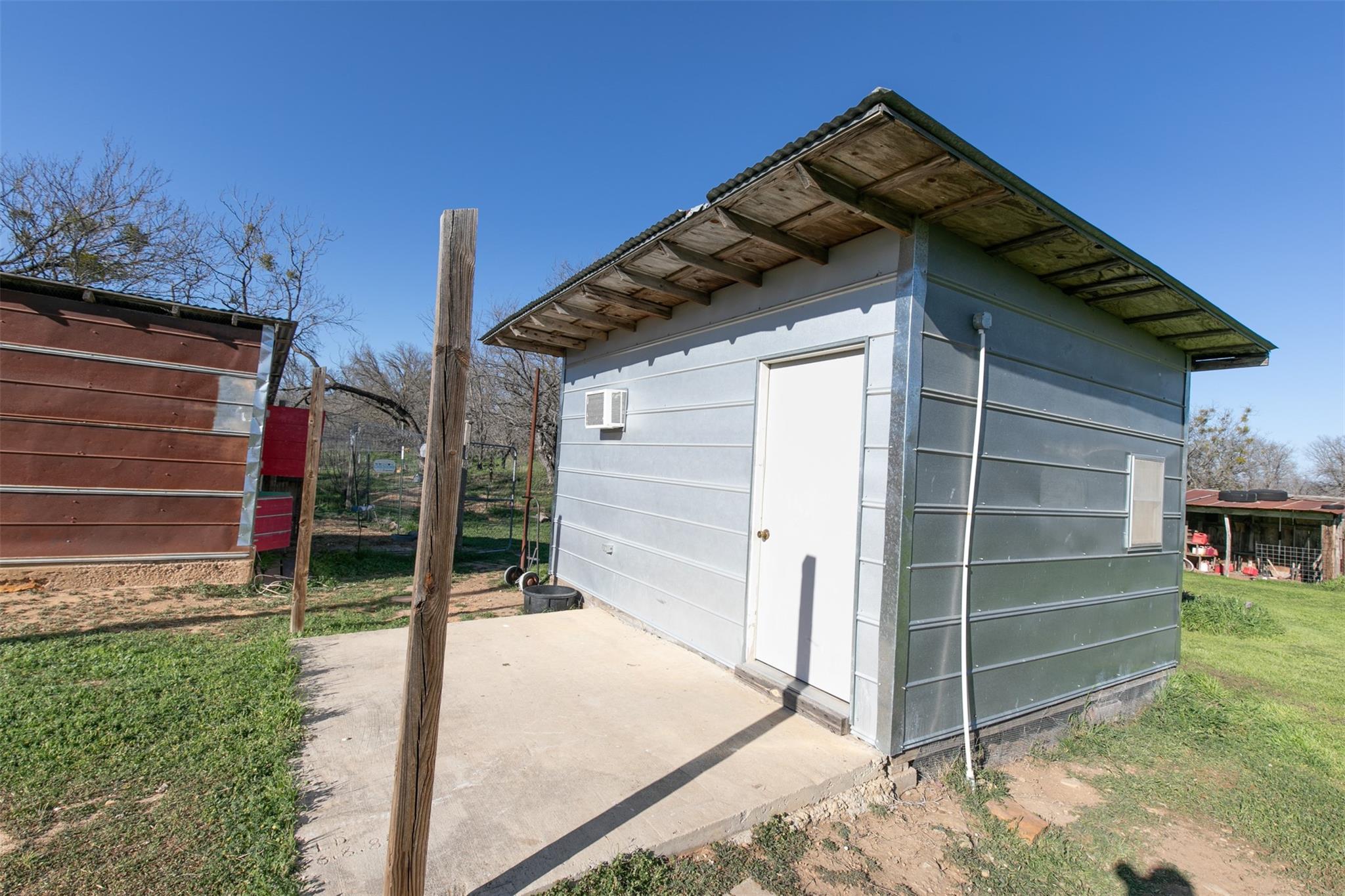 4723 CR 117, San Saba, TX 76877