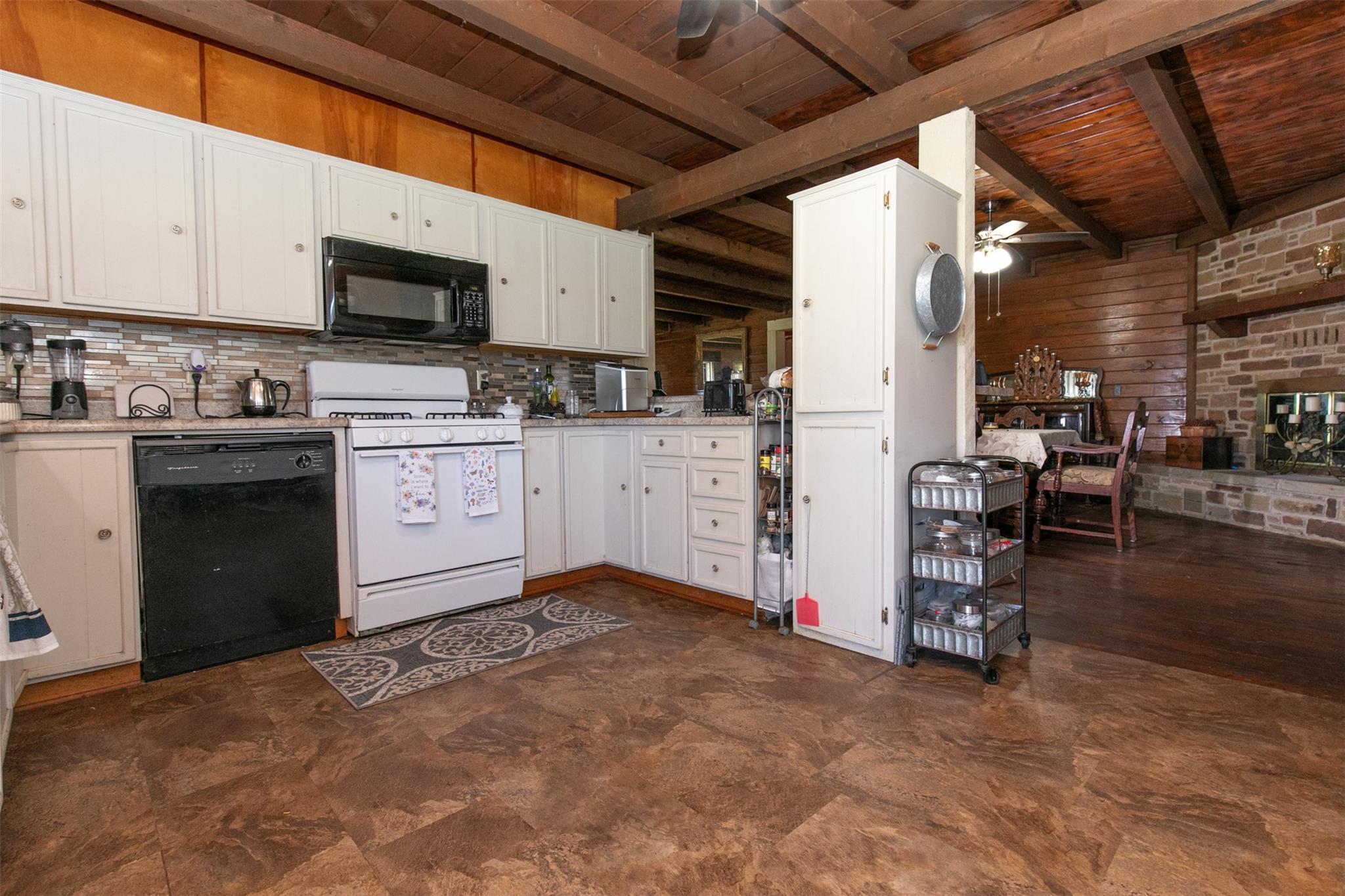 4723 CR 117, San Saba, TX 76877