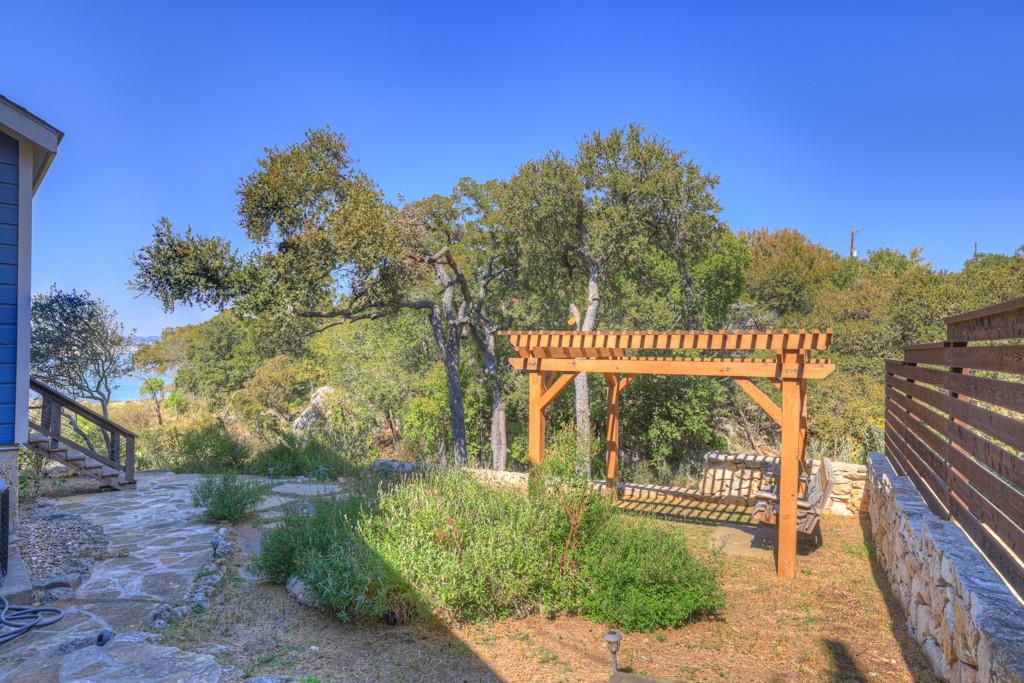 925 & 913 Glenn Dr, Canyon Lake, TX 78133