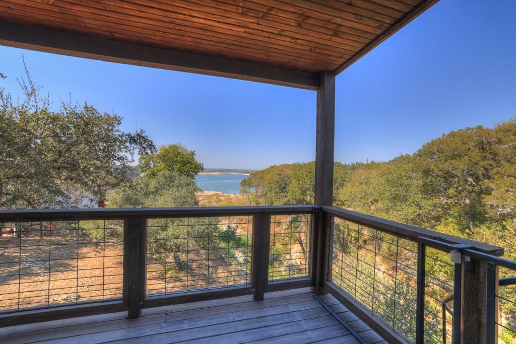 925 & 913 Glenn Dr, Canyon Lake, TX 78133