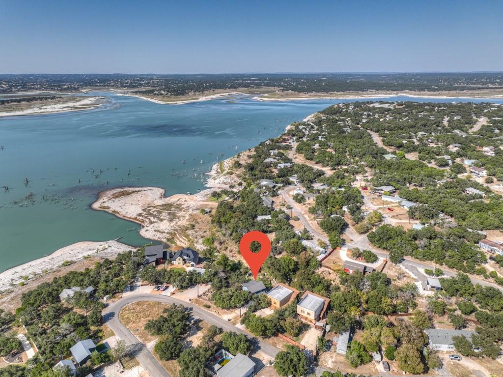 925 & 913 Glenn Dr, Canyon Lake, TX 78133
