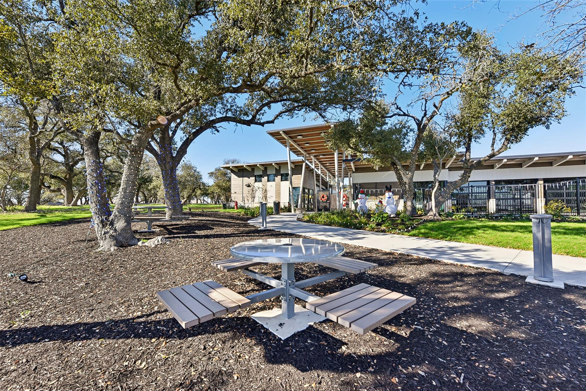 221 Alcatraz Loop, Jarrell, TX 76537