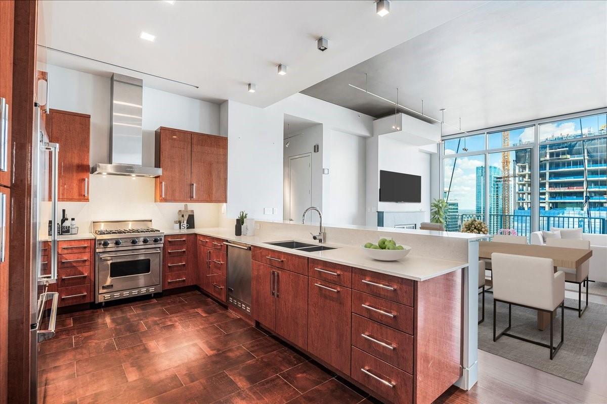 360 Nueces St # 4305, Austin, TX 78701