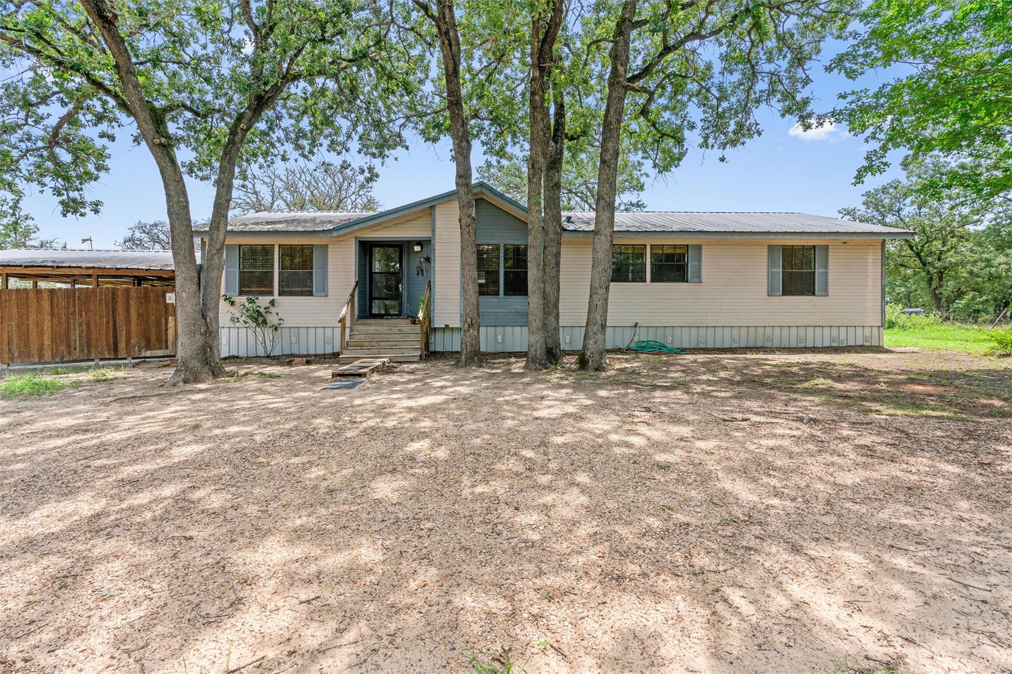 196 Private Road 7701, Rockdale, TX 76567