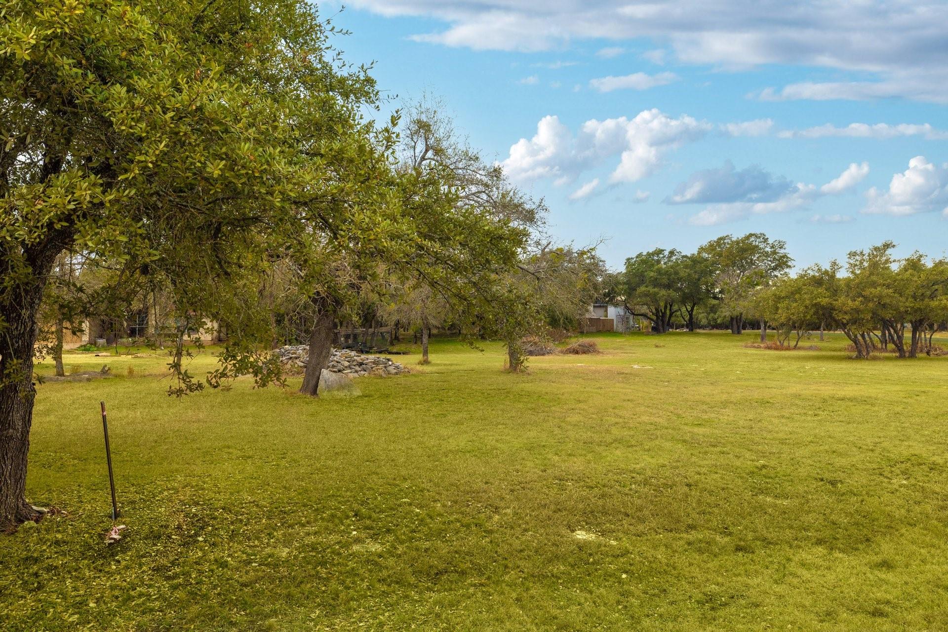 6626 Jim Hogg Dr, Georgetown, TX 78633