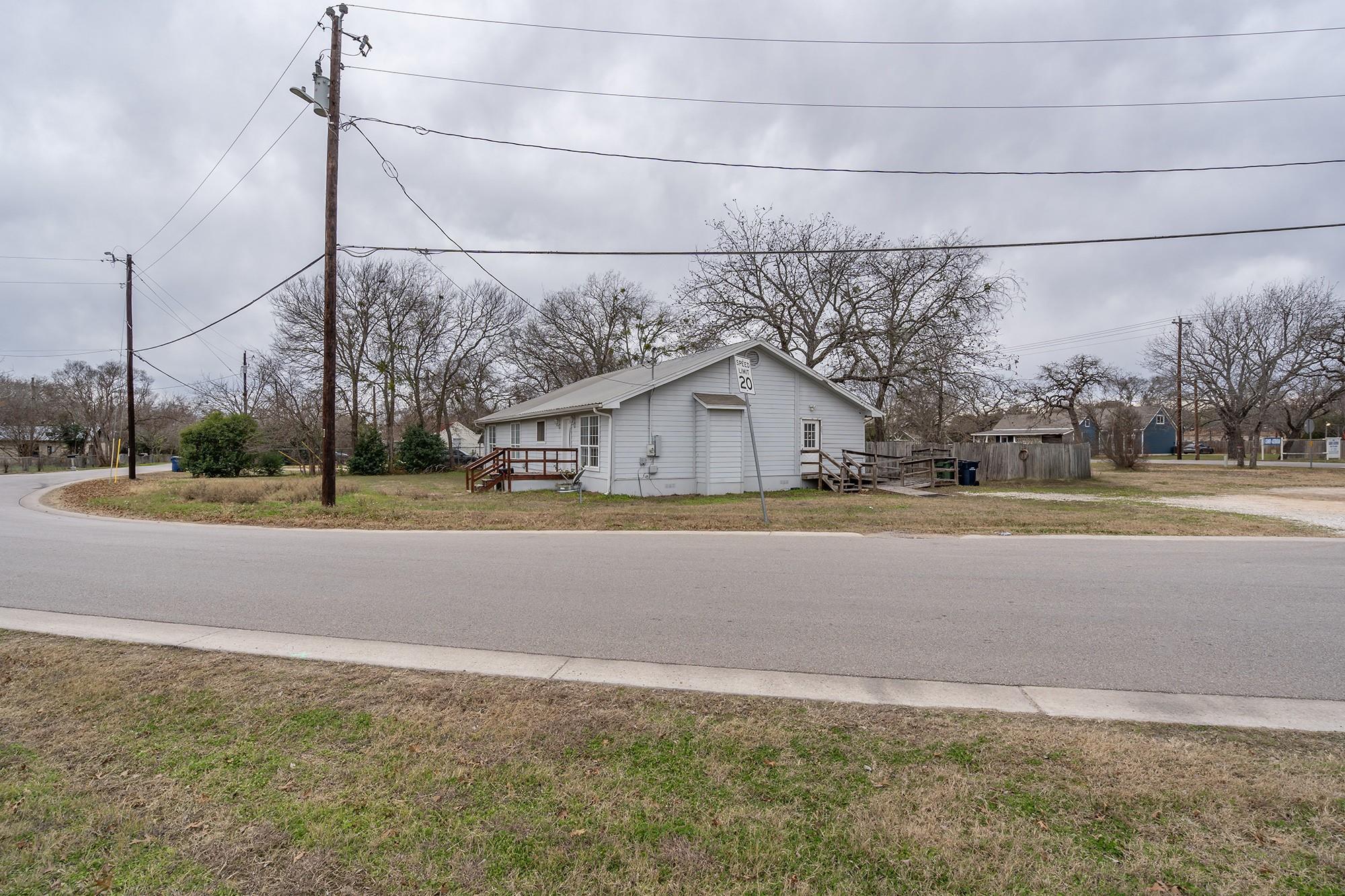 205 E Myrtle Ln, Liberty Hill, TX 78642