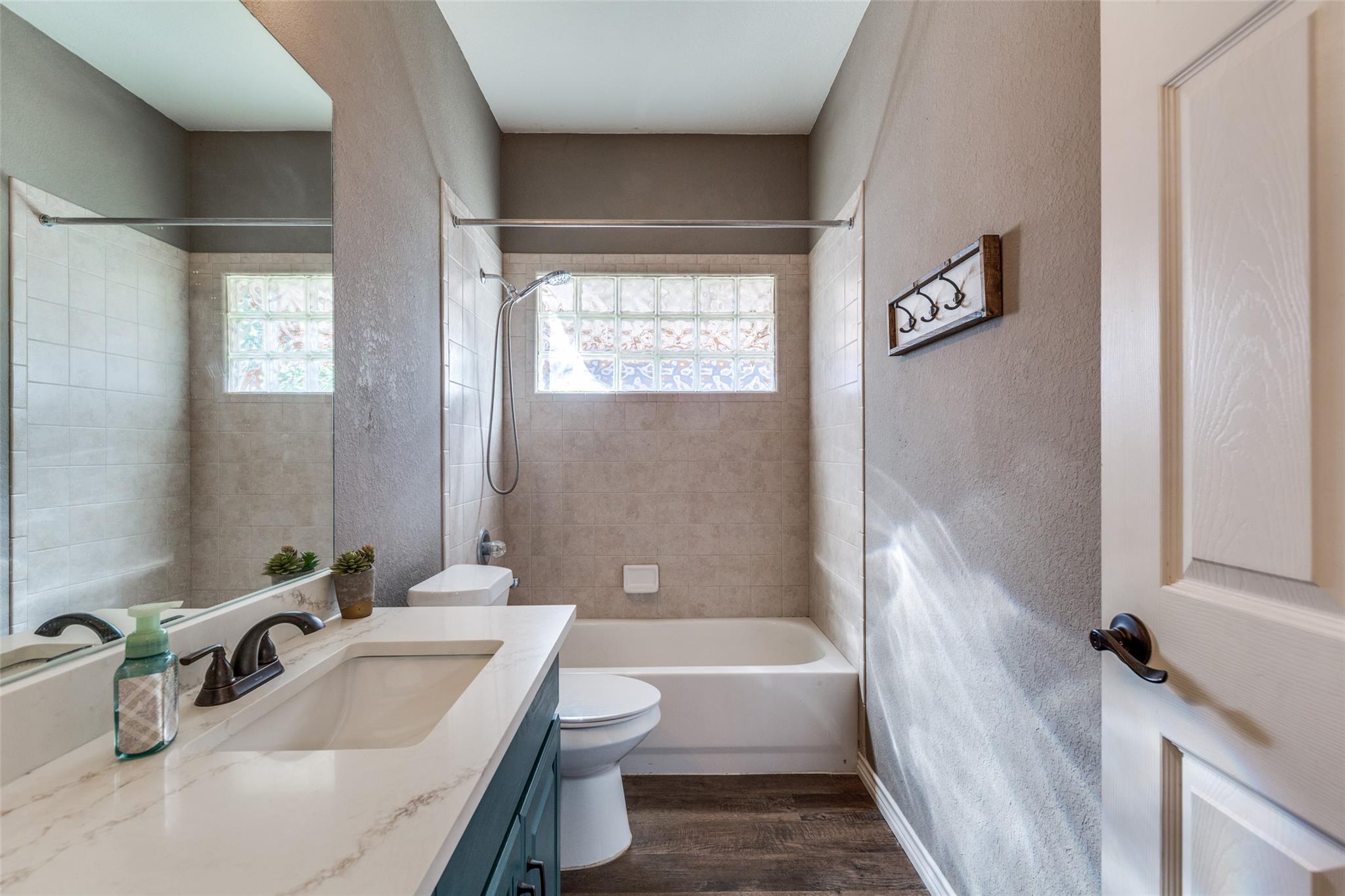 1536 Kings Ranch Rd, Bandera, TX 78003