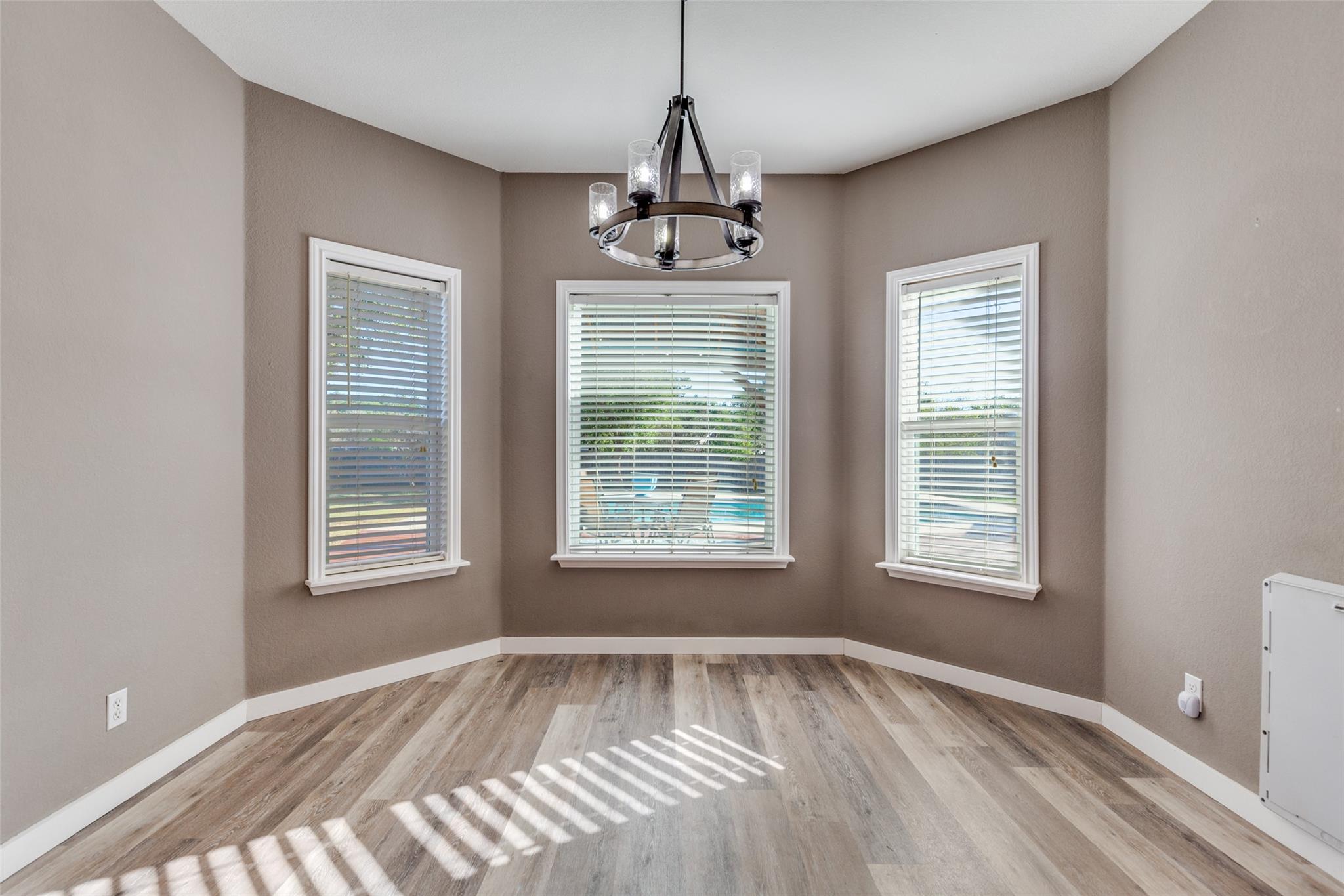 1536 Kings Ranch Rd, Bandera, TX 78003