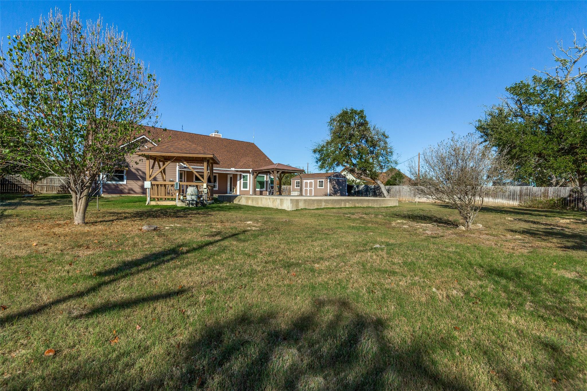 1536 Kings Ranch Rd, Bandera, TX 78003