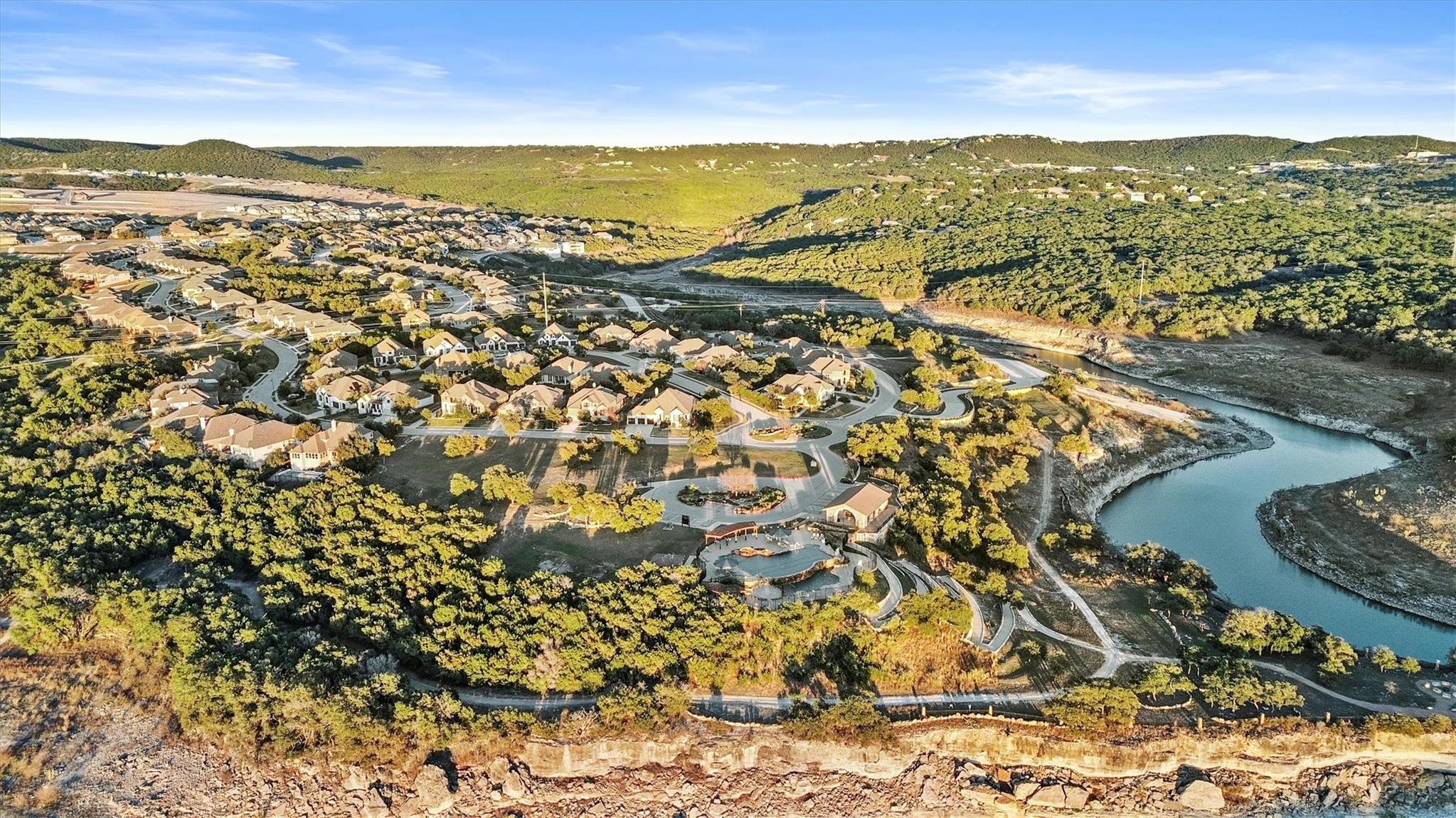 8512 Pine Muhly Dr, Lago Vista, TX 78645