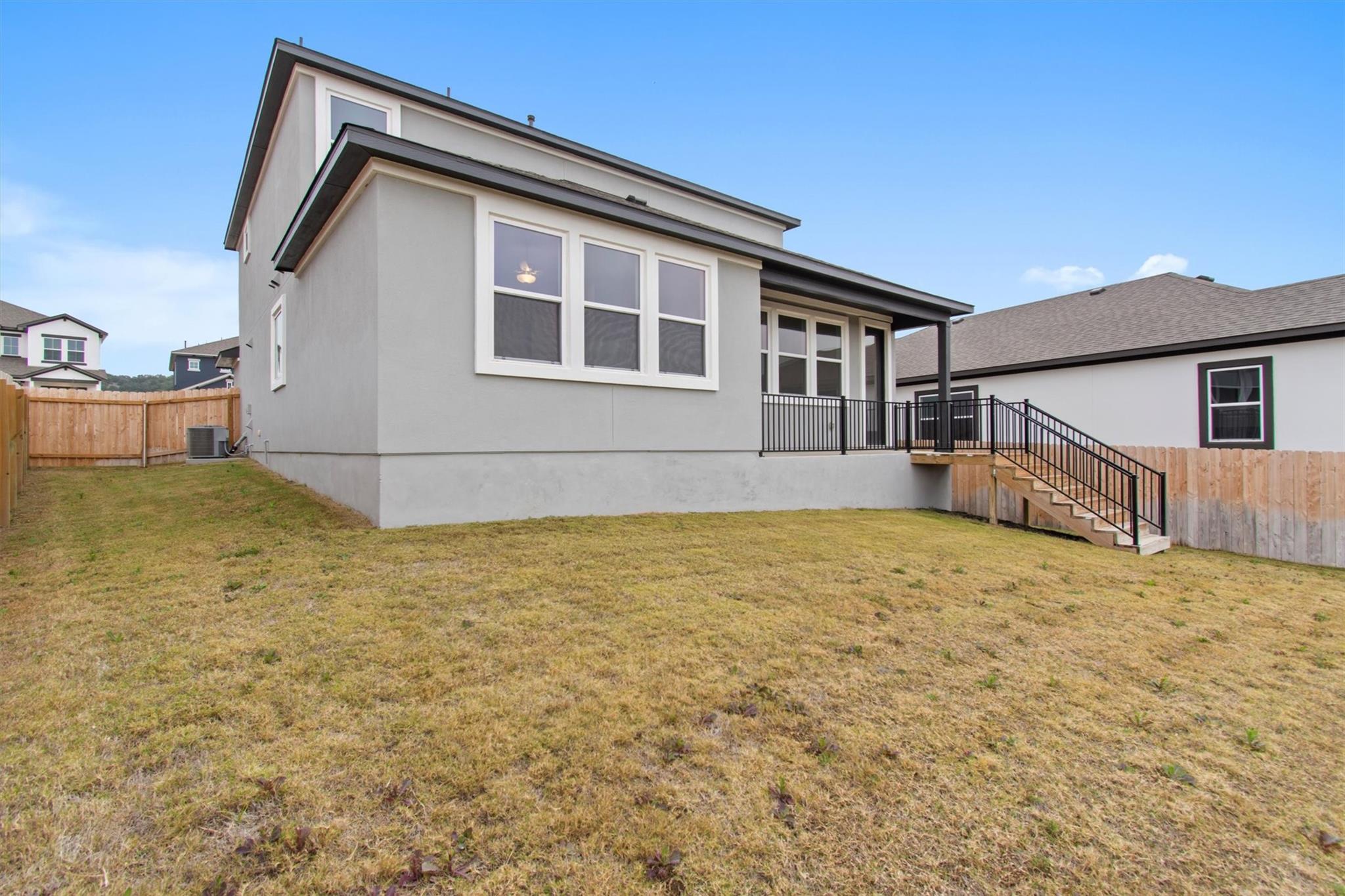 8512 Pine Muhly Dr, Lago Vista, TX 78645