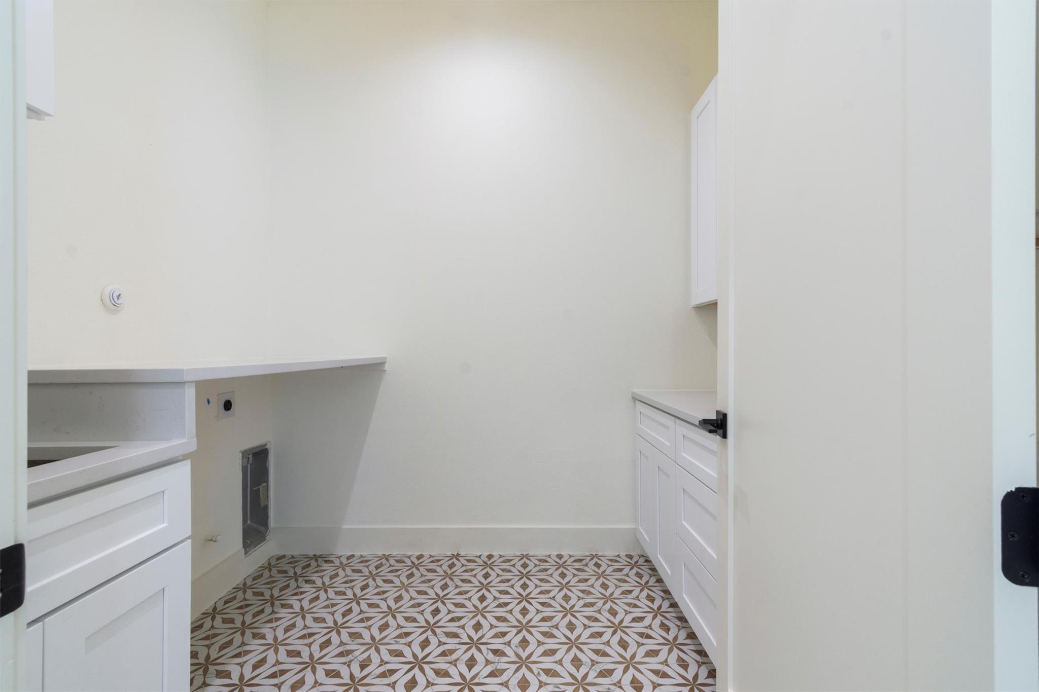 1752 Demi John Bend Rd, Canyon Lake, TX 78133