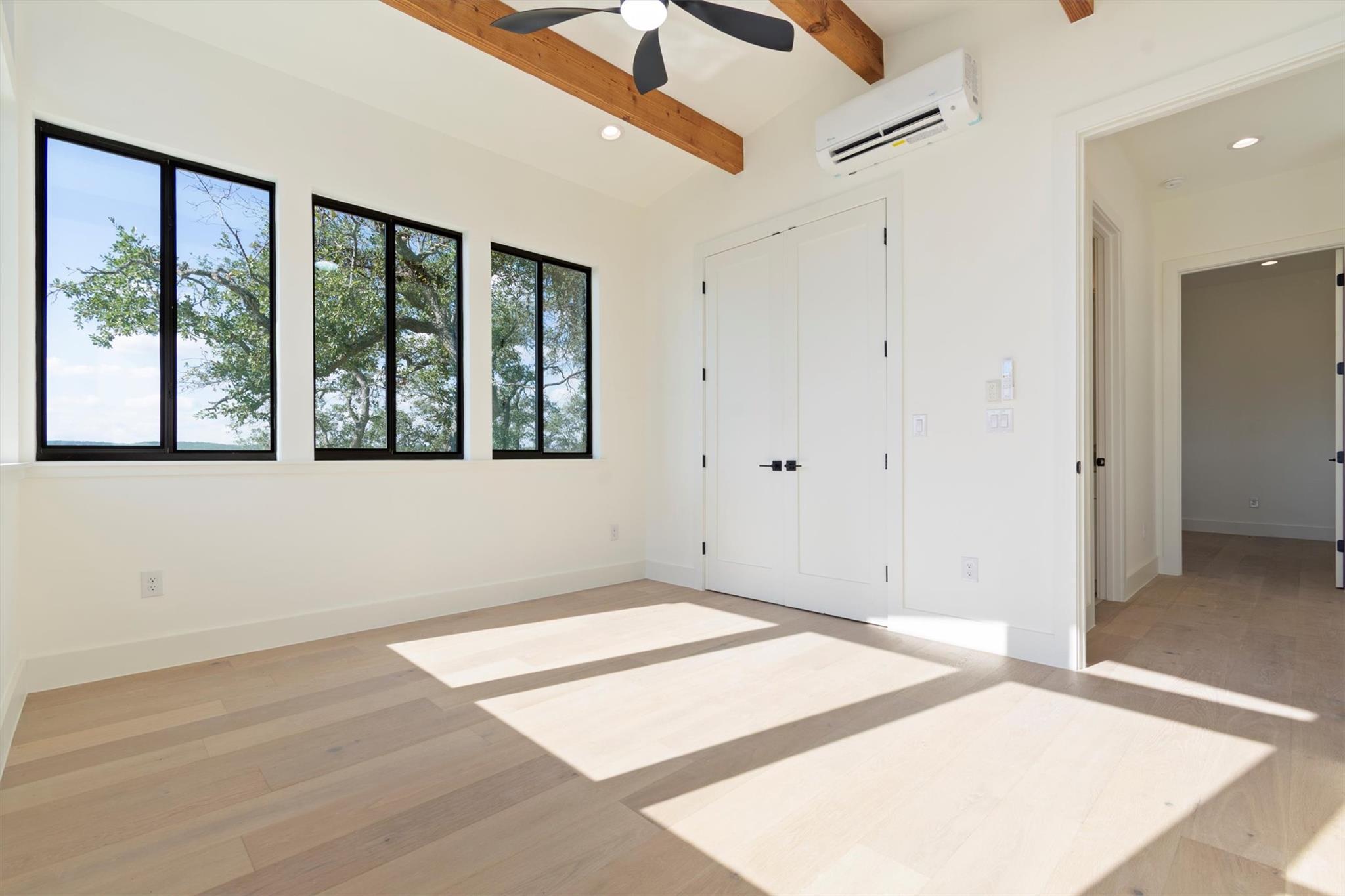 1752 Demi John Bend Rd, Canyon Lake, TX 78133