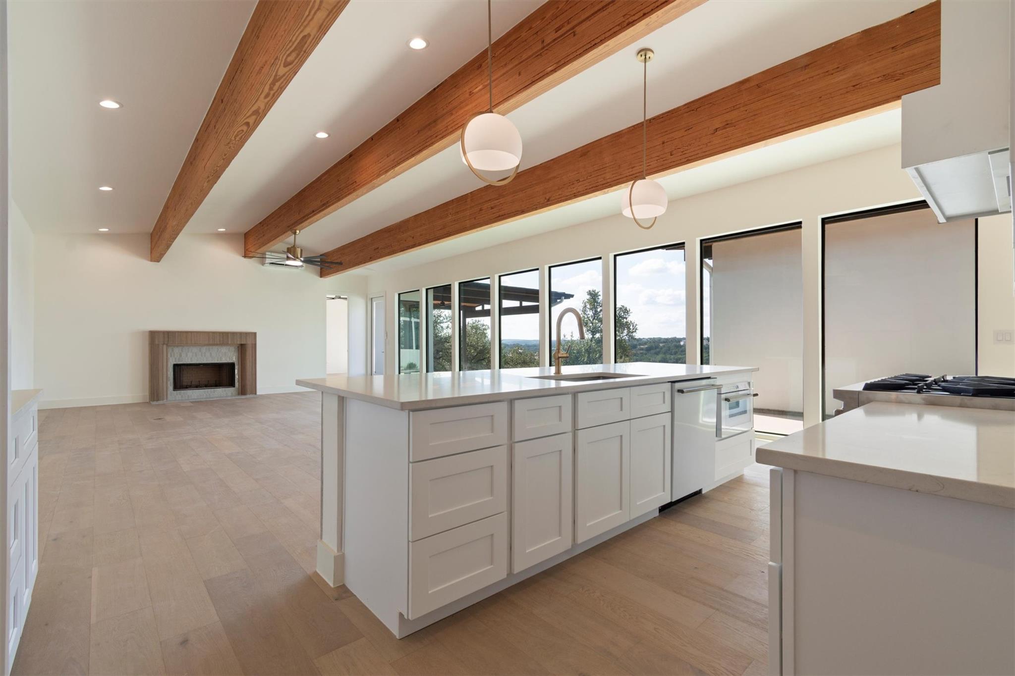 1752 Demi John Bend Rd, Canyon Lake, TX 78133