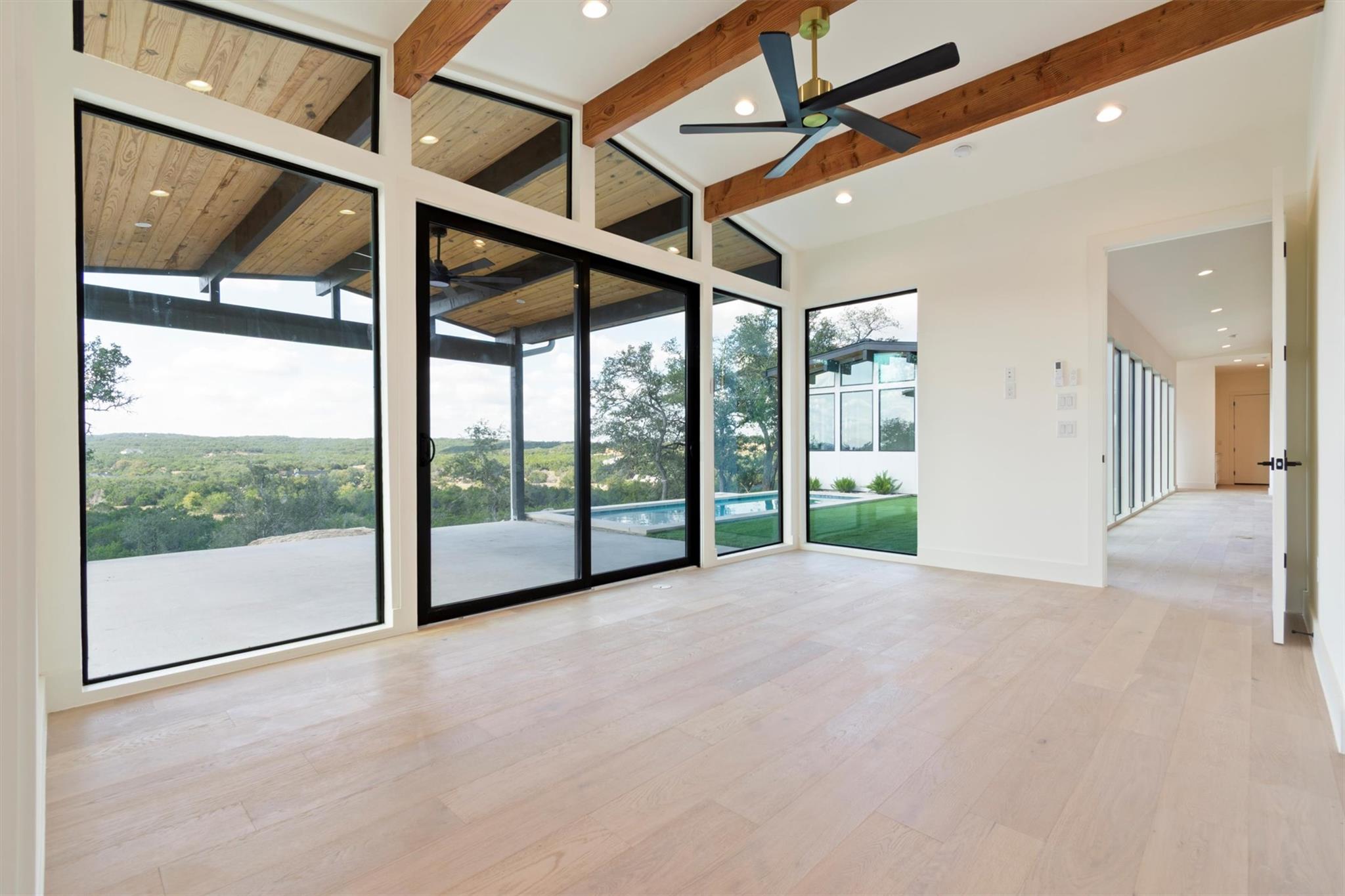 1752 Demi John Bend Rd, Canyon Lake, TX 78133