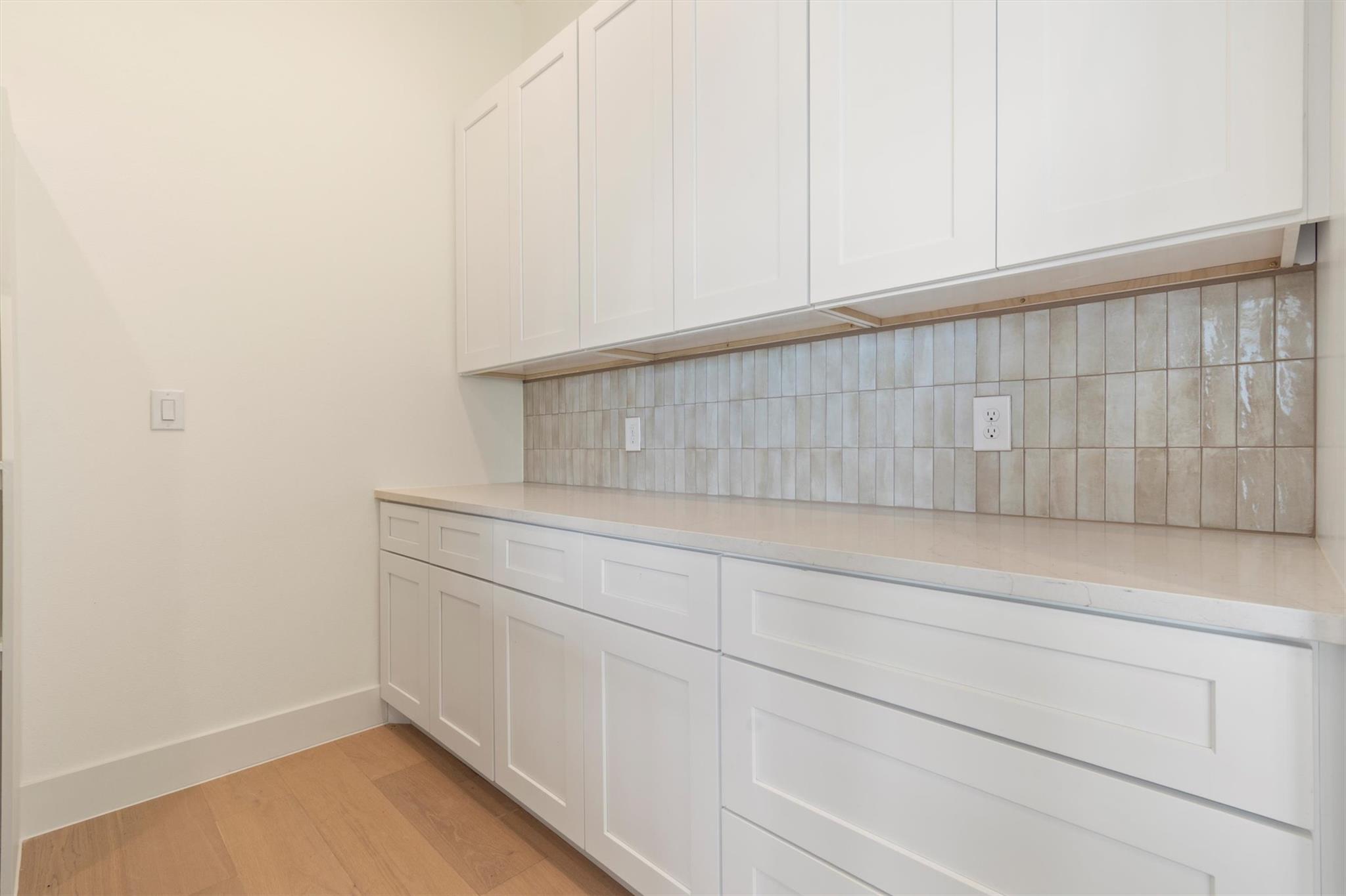 1752 Demi John Bend Rd, Canyon Lake, TX 78133