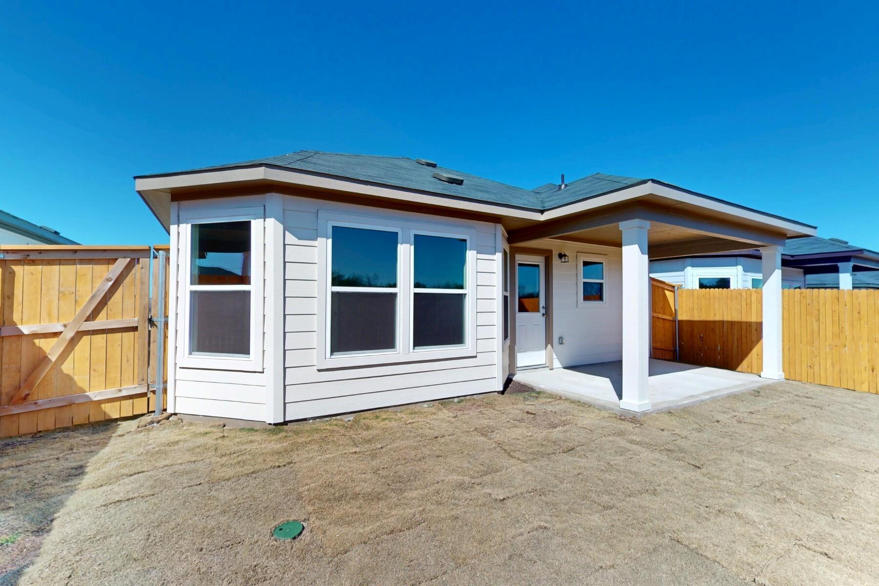 120 Flying Tiger Trl, Jarrell, TX 76537