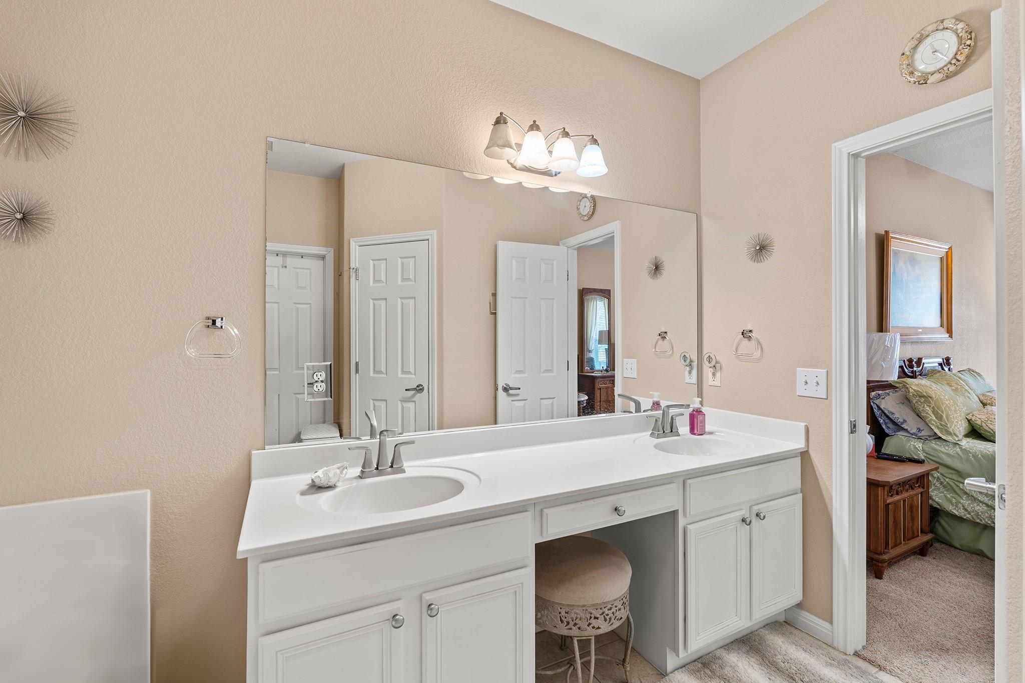 7708 San Felipe Blvd # 8, Austin, TX 78729