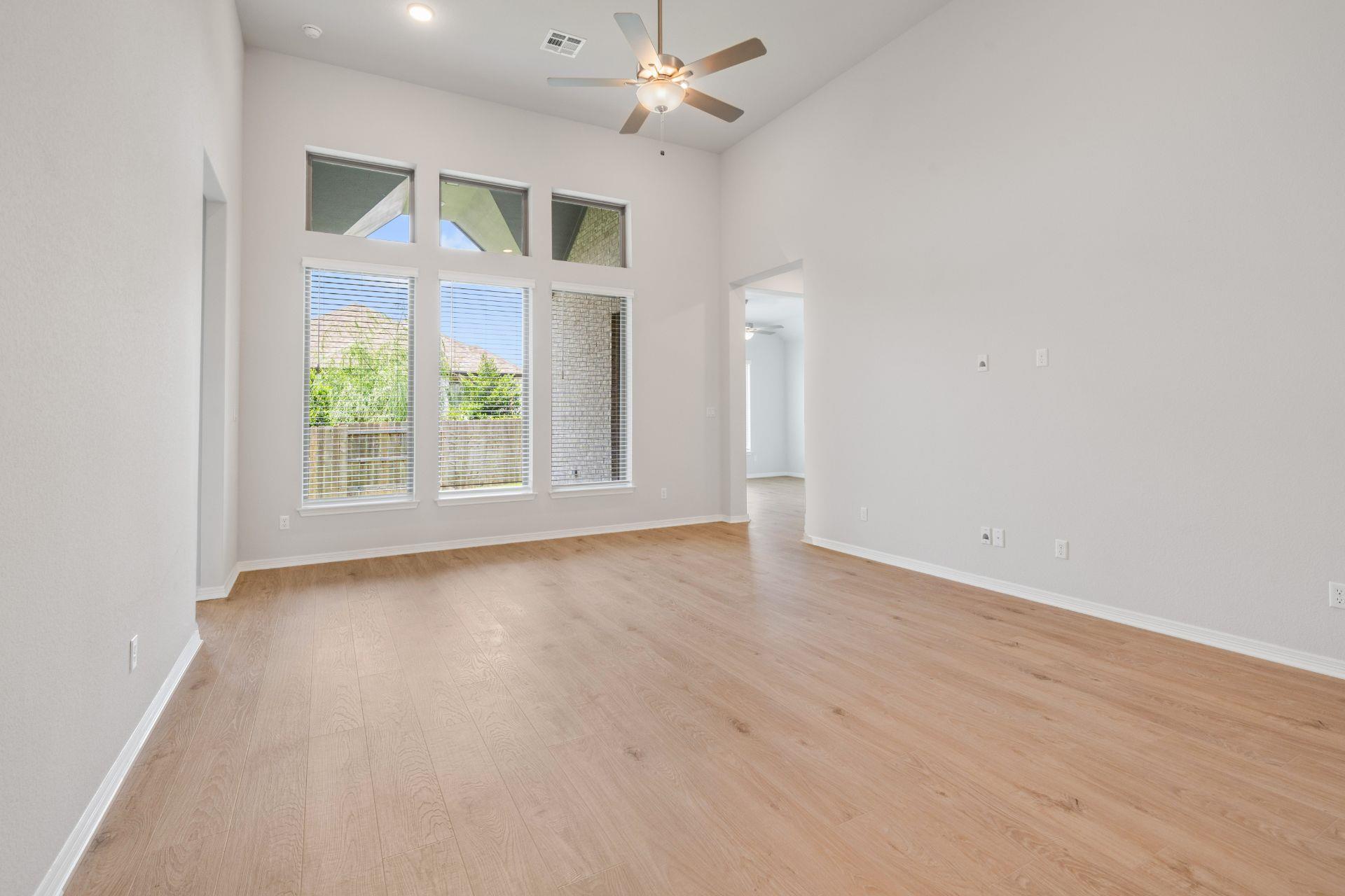 305 Five Mile Creek Way, Kyle, TX 78640