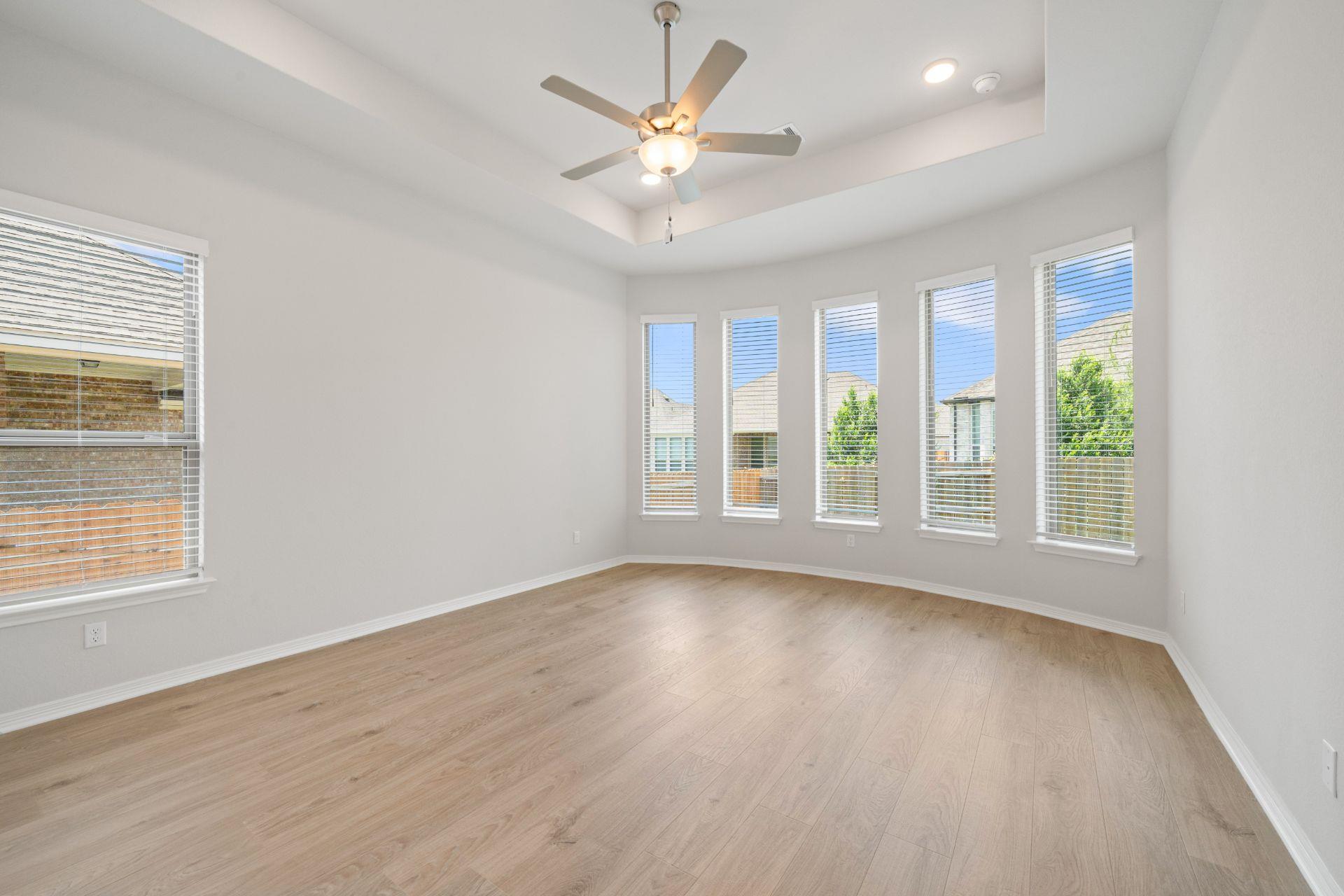 305 Five Mile Creek Way, Kyle, TX 78640