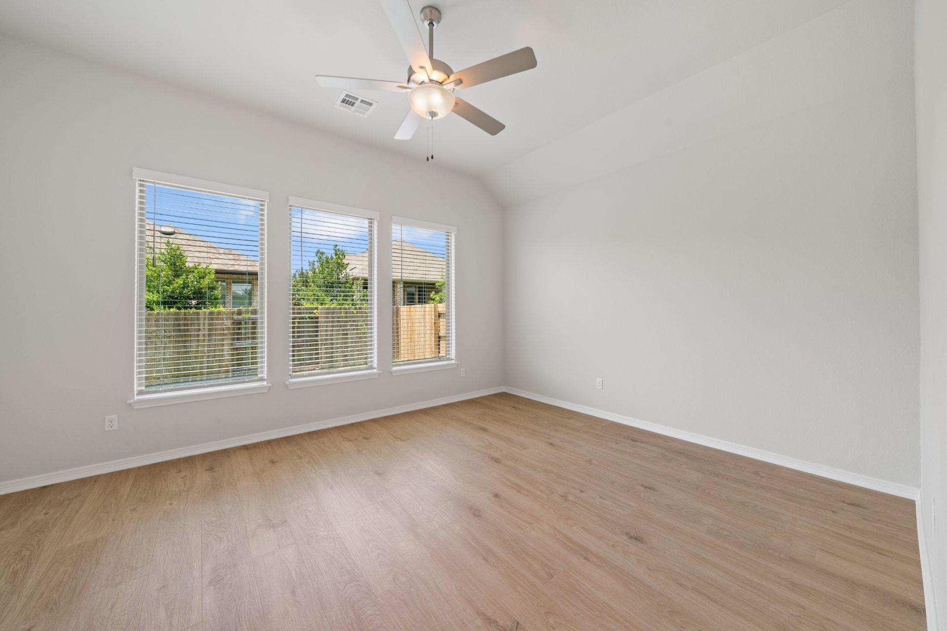 305 Five Mile Creek Way, Kyle, TX 78640